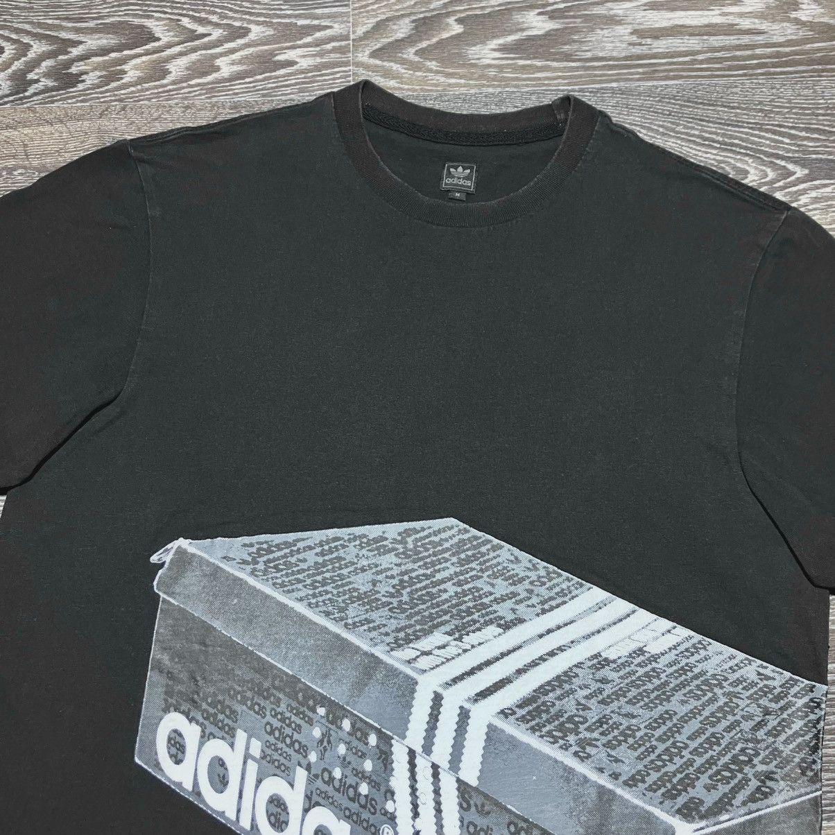 Adidas ADIDAS The Original Games Pictogram Pack Shoe Box T-shirt Size US M / EU 48-50 / 2 - 2 Thumbnail