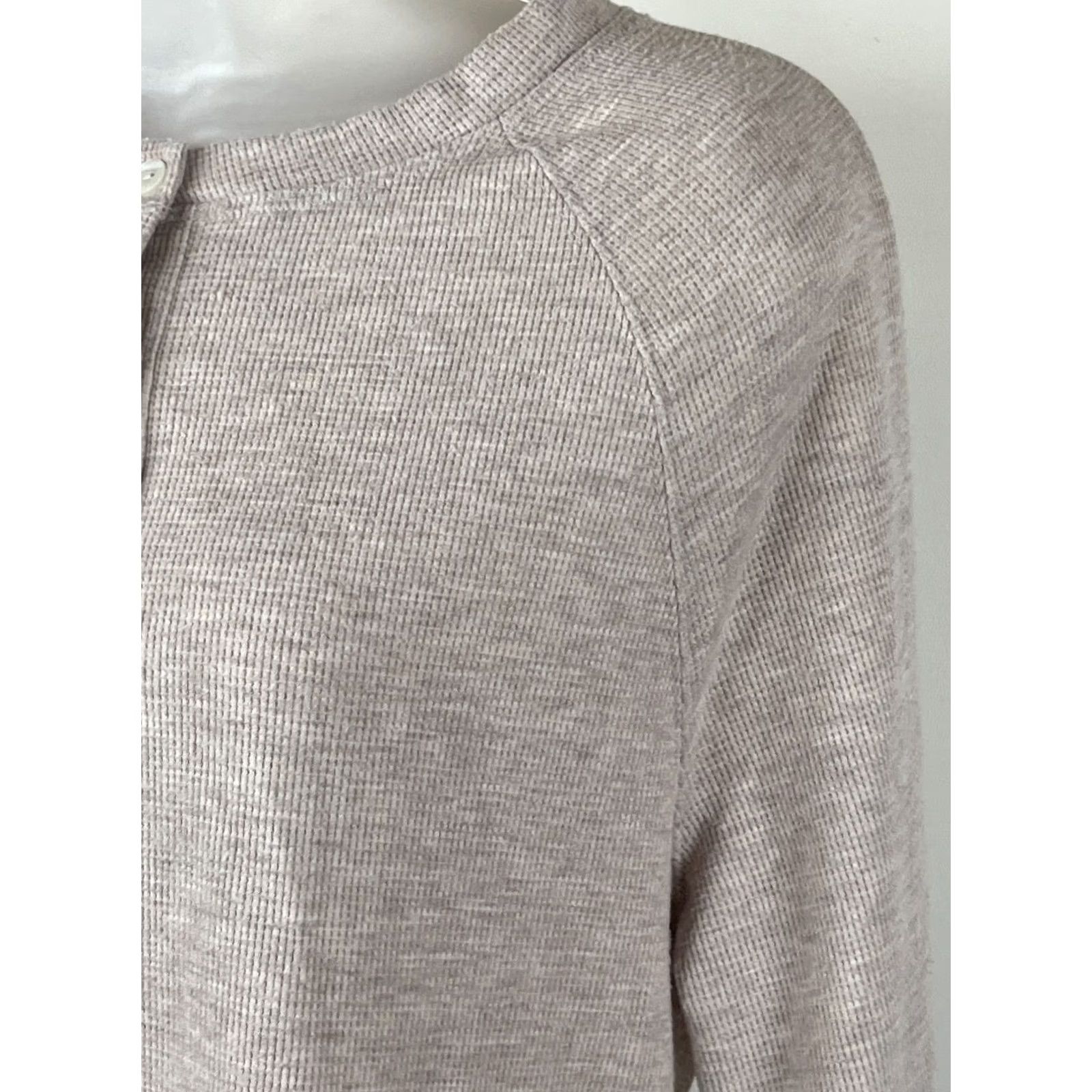 Victoria's Secret Victoria's Secret Top Womens XS Henley Long Sleeve Beige Waffle Knit Pullover Shirt Size XS / US 0-2 / IT 36-38 - 3 Thumbnail
