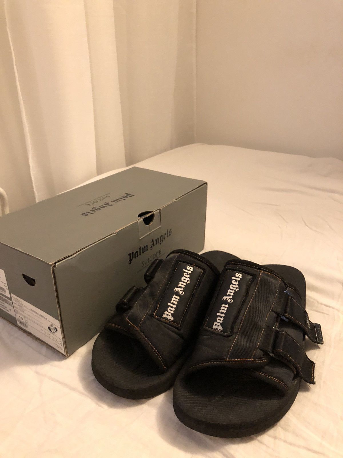 【関税送料込み】PalmAngels×スイコック ロゴプリント スライド PALM ANGELS X SUICOKE KISEE BLACK - BLAC in BLACK - BLACK