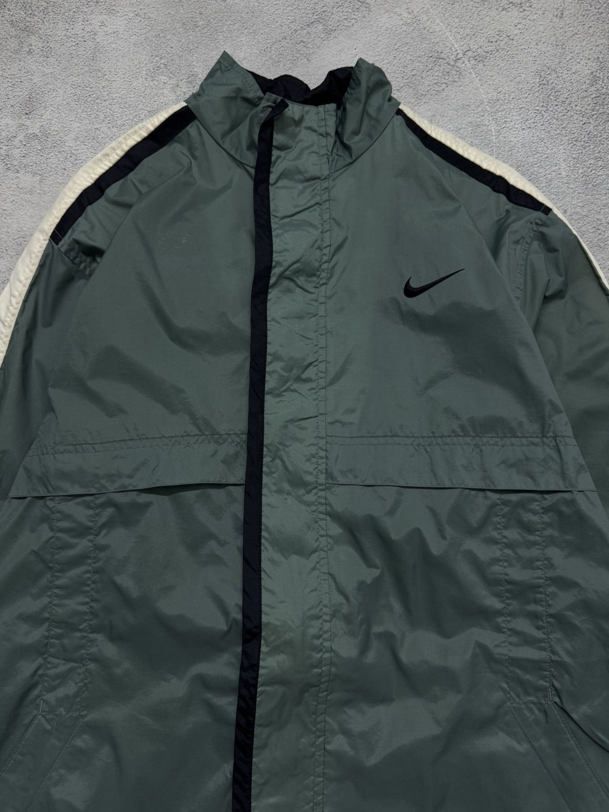Nike Vintage Y2K Nike Nylon Mini Logo Jacket 00’s Size US S / EU 44-46 / 1 - 2 Thumbnail