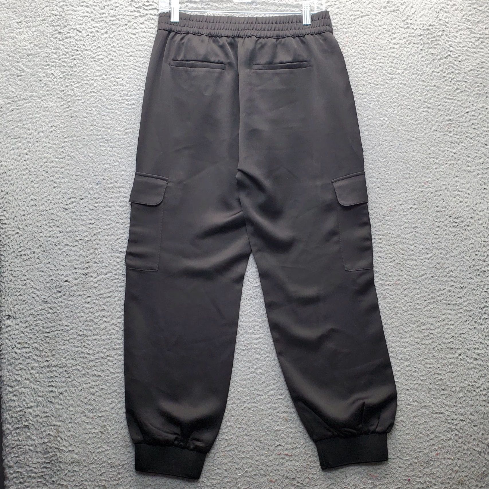 Banana Republic Banana Republic Womens S Pants Jogger Black Athletic Cargo Pockets Elastic Waist Size 28" / US 6 / IT 42 - 2 Thumbnail
