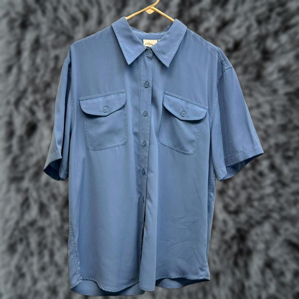 Essentials VINTAGE Modern Essentials Shirt Womens XL 90s Minimalist Office Academia Pockets Blue Button-Up Short Sleeve Size XL / US 12-14 / IT 48-50 - 1 Thumbnail