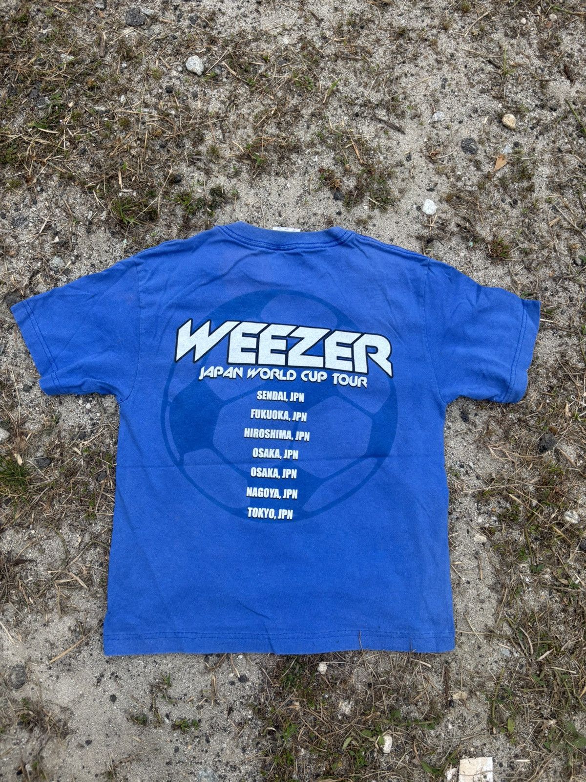 Band Tees Vintage Weezer Japan World Cup Tour Tshirt Size US S / EU 44-46 / 1 - 2 Thumbnail
