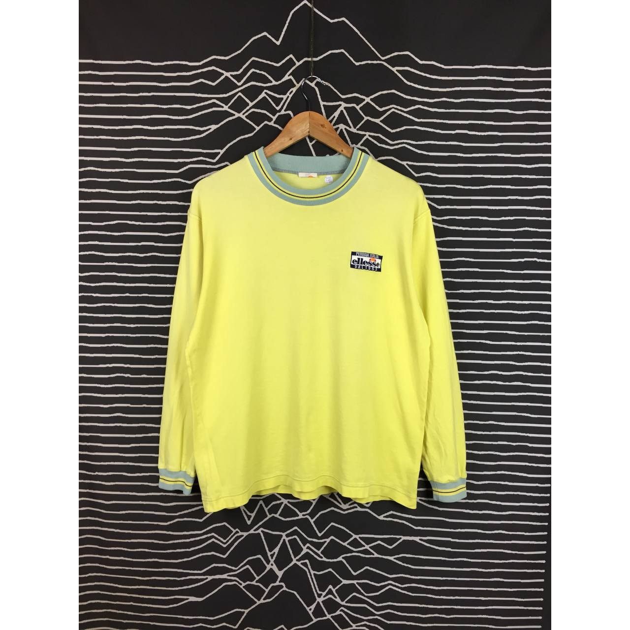 Ellesse × Vintage Vtg Ellesse Perugia Italia Embroidered Logo Longsleeve Tee Size US L / EU 52-54 / 3 - 2 Thumbnail