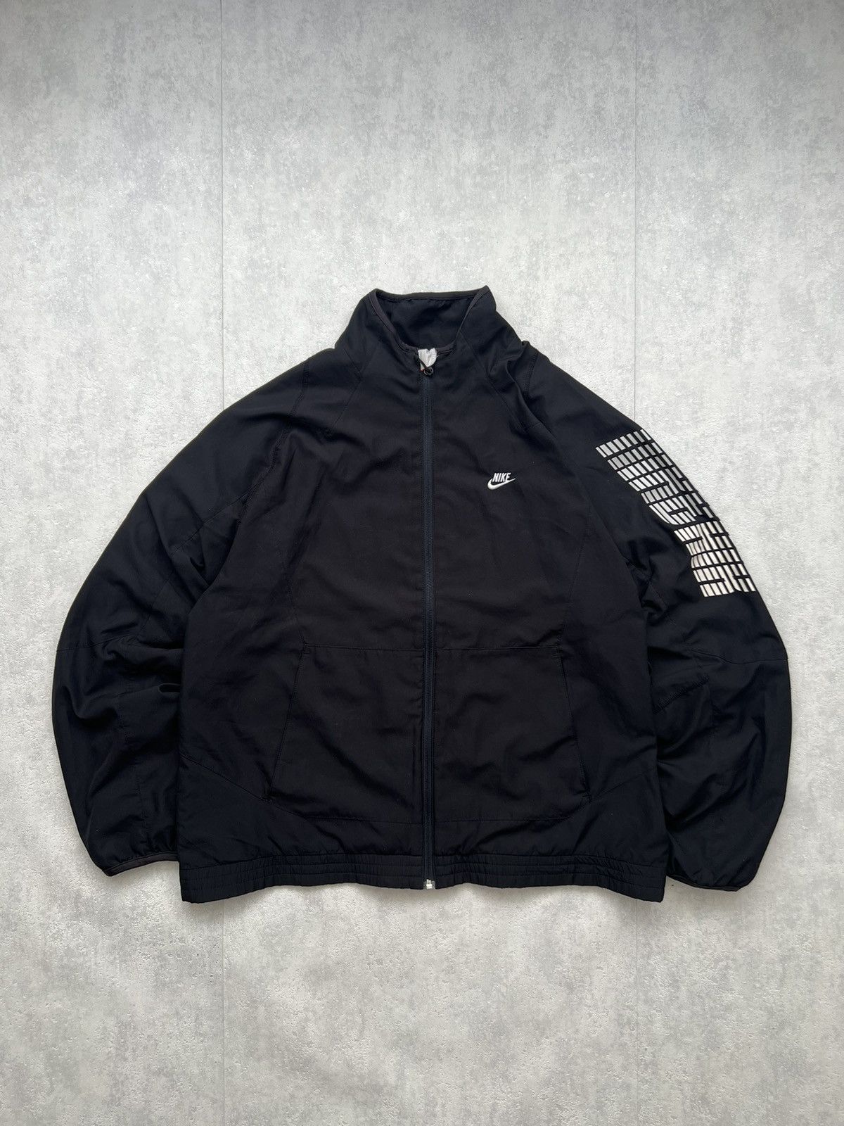 Nike 00's NIKE AIR BIG SLEEVE SPELLOUT LOGO SWOOSH JACKET Size US XL / EU 56 / 4 - 1 Thumbnail