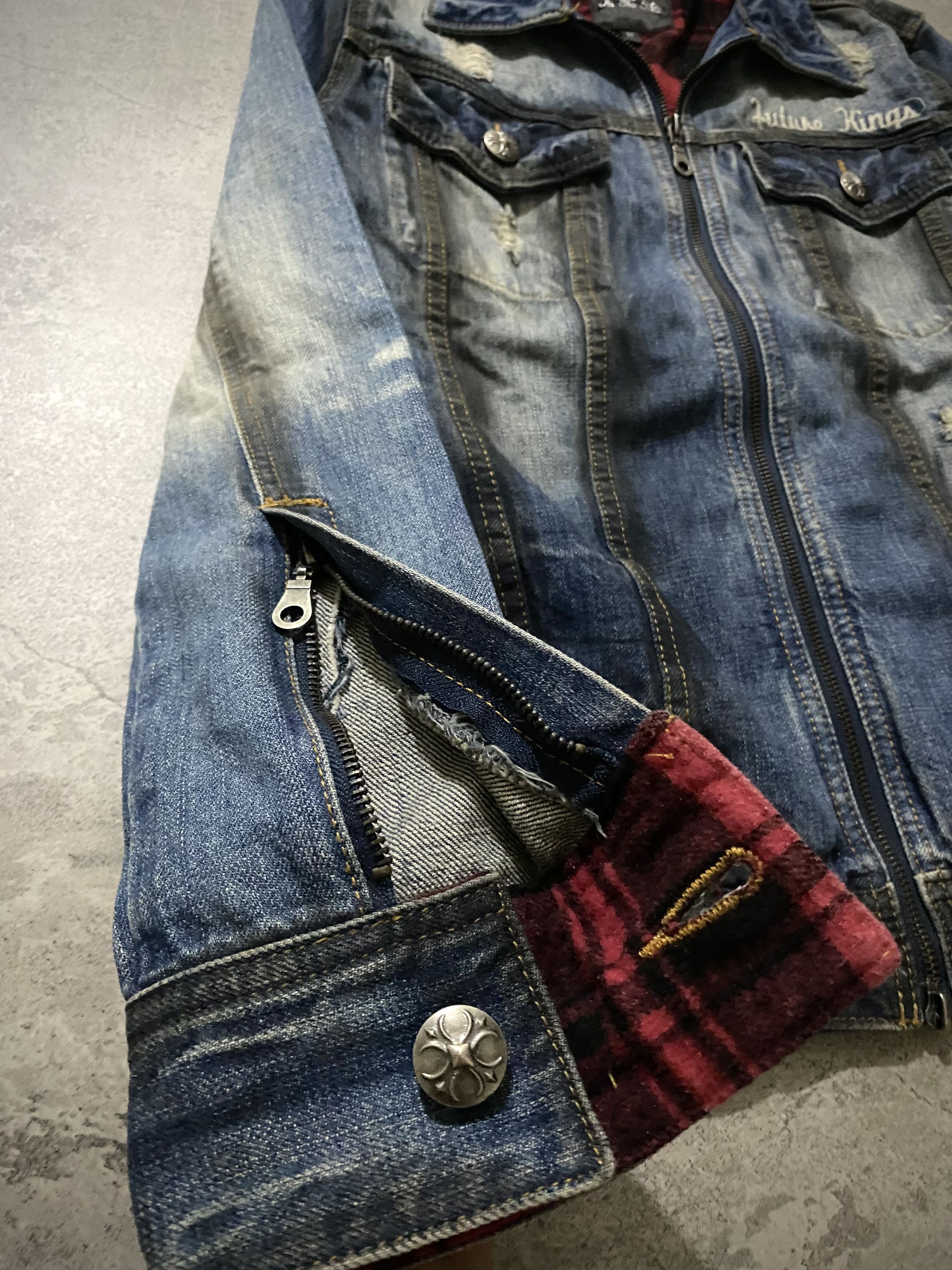 In The Attic IN THE ATTIC DISTRESSED IFSIXWASNINE DENIM JACKET Size US M / EU 48-50 / 2 - 6 Thumbnail
