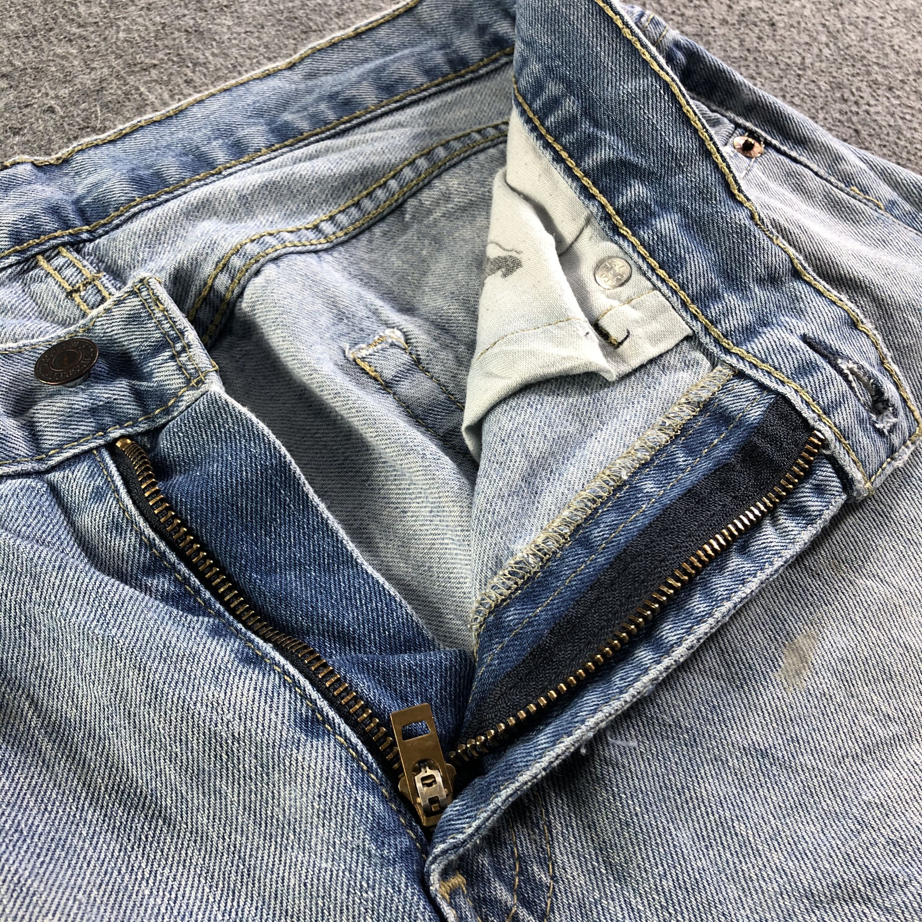 Levi's Vintage Blue Wash Levis 505 Jeans-J4444 Size US 33 - 9 Thumbnail