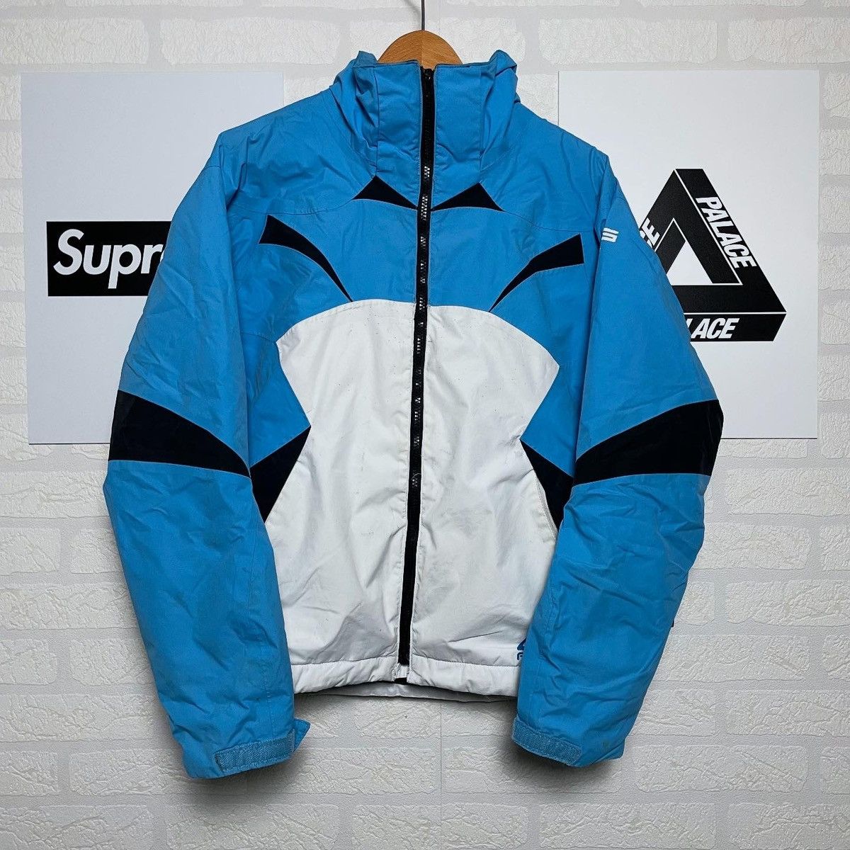 Nike ACG Vintage Jacket Nike Acg women size M Size M / US 6-8 / IT 42-44 - 1 Thumbnail