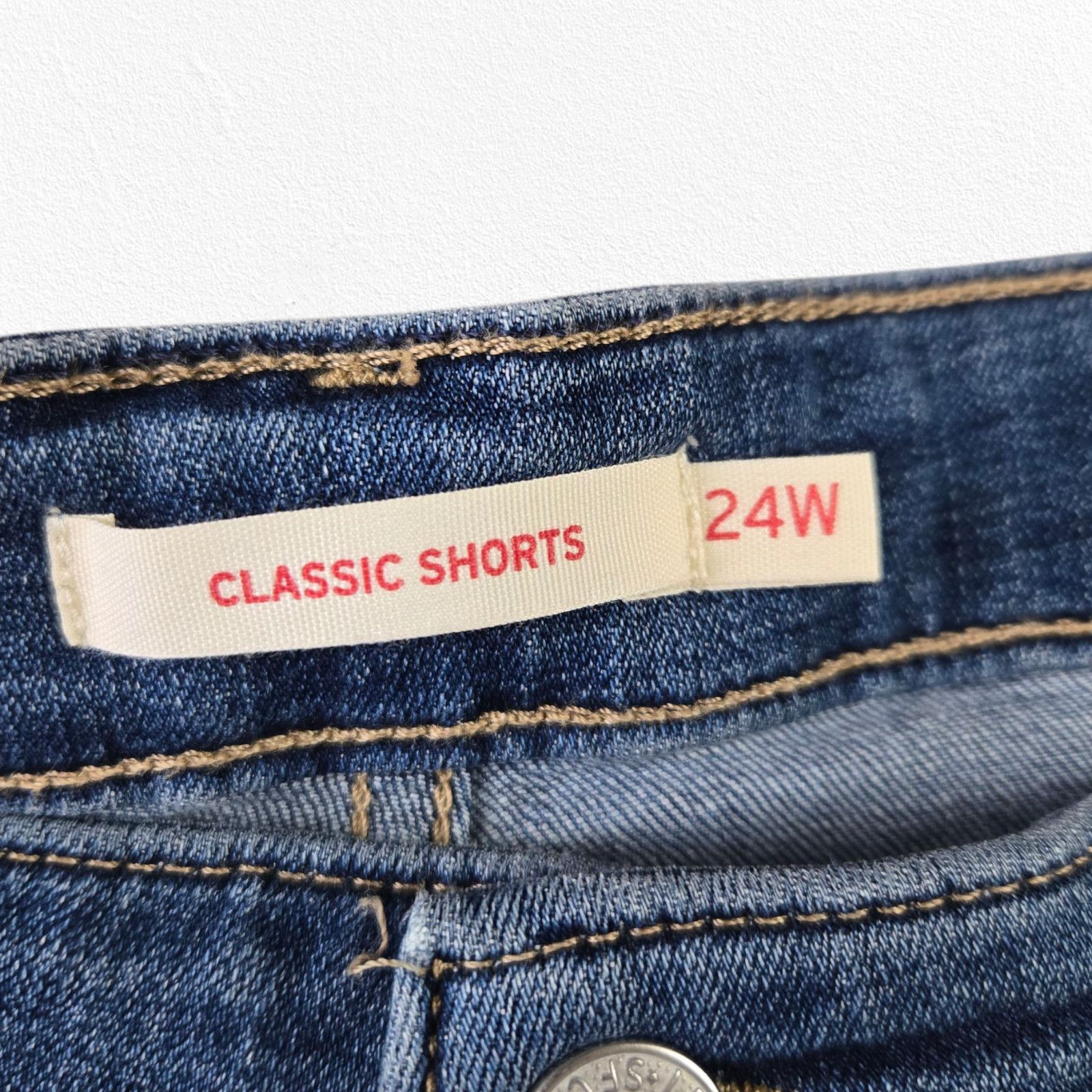 Levi's Levi's Medium Classic Mid-Length Distressed Shorts Size 24W Size 37" - 4 Thumbnail