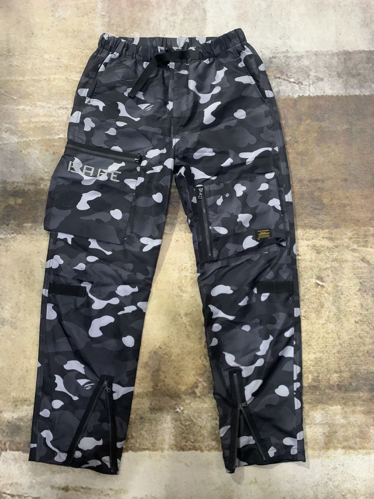 Bape BAPE Gradation Camo Flight Pants Black Size US 33 - 1 Thumbnail