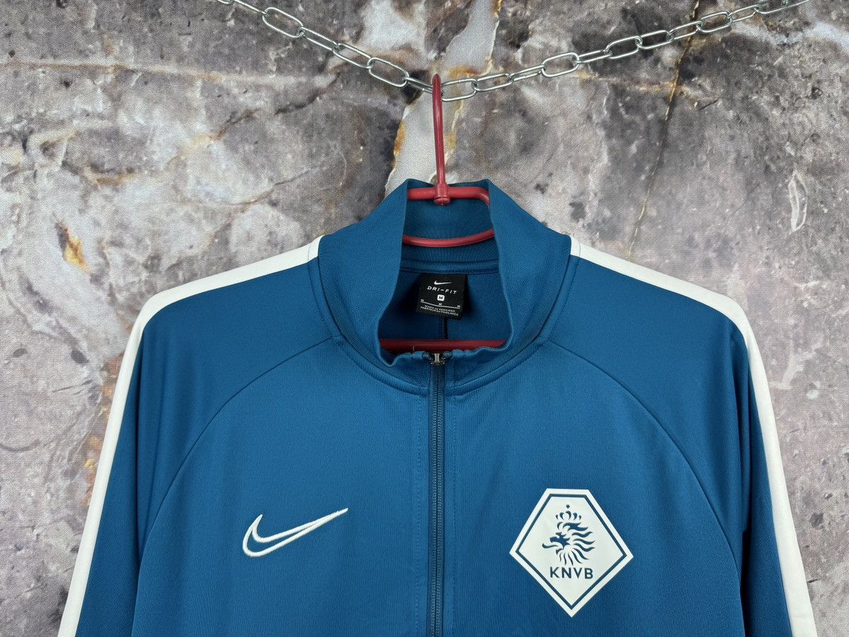 Nike Men’s Nike KNVB Nederland Full Zip Jacket Football Size M Size US M / EU 48-50 / 2 - 2 Thumbnail