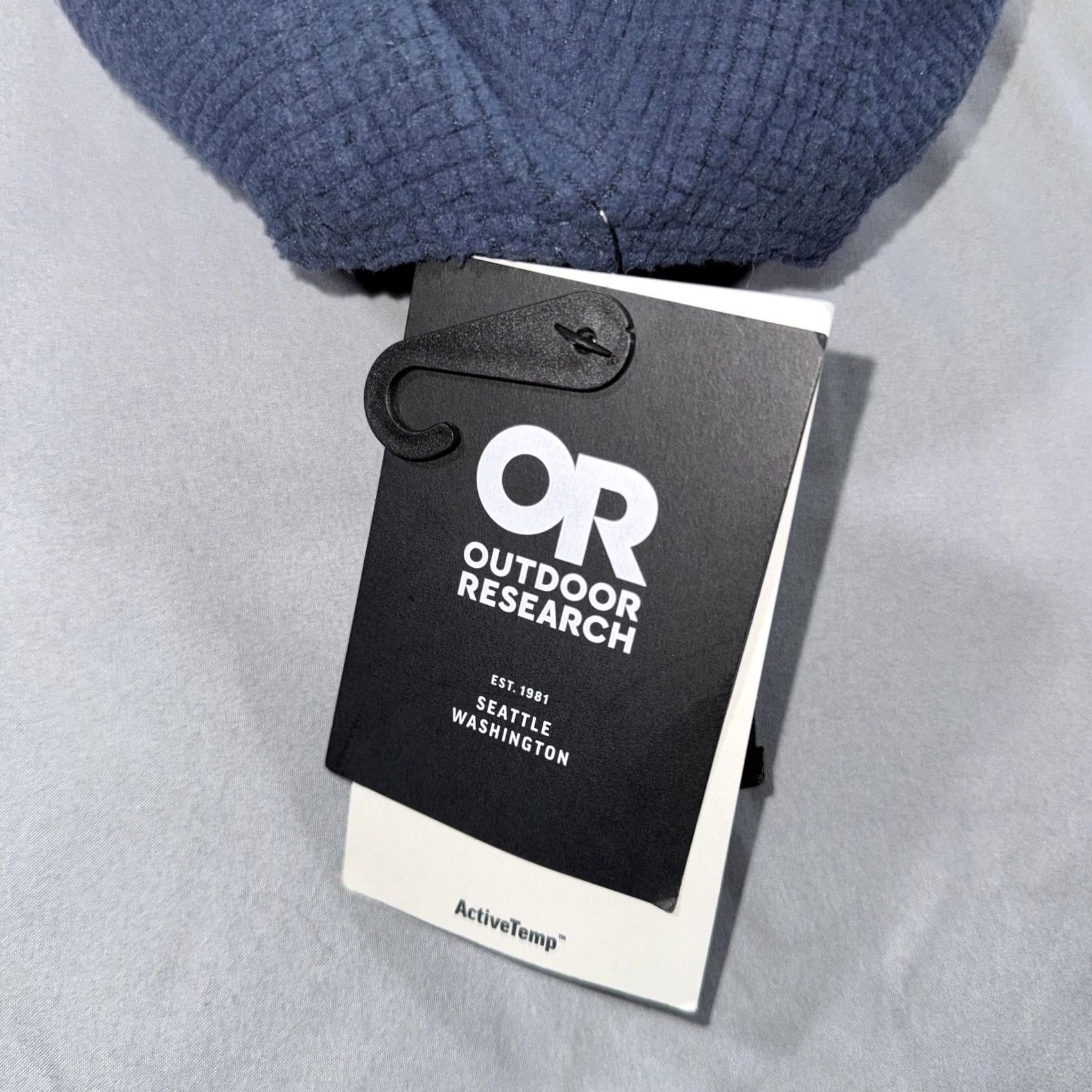 Outdoor Research VINTAGE? No. Outdoor Research Hat Cap Strap Back Blue Grid Fleece ActiveTemp One Size Mens Size US M / EU 48-50 / 2 - 3 Thumbnail