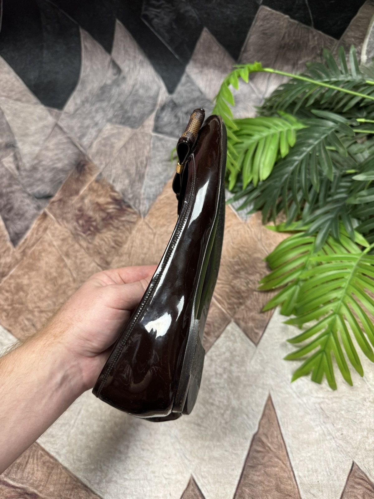 Louis Vuitton Louis Vuitton Brown Patent Leather ballet flats size 41 Size US 11 / IT 41 - 14 Thumbnail