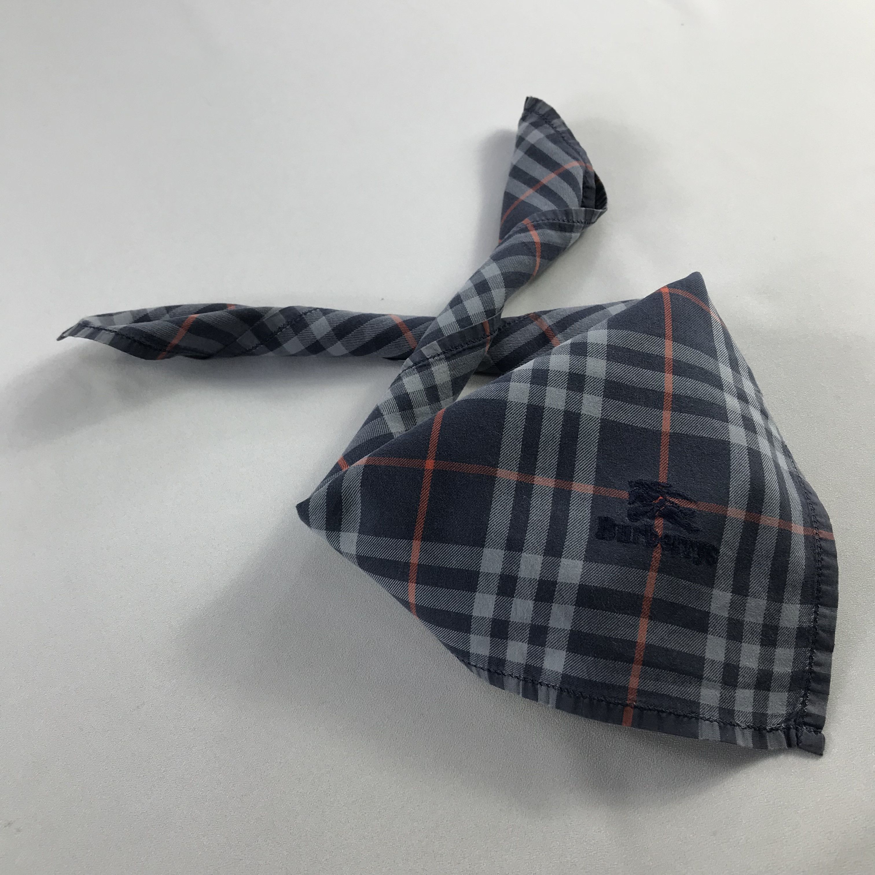 Burberry Burberry Handkerchief / Bandana / Neckerchief C752 Size ONE SIZE - 1 Thumbnail