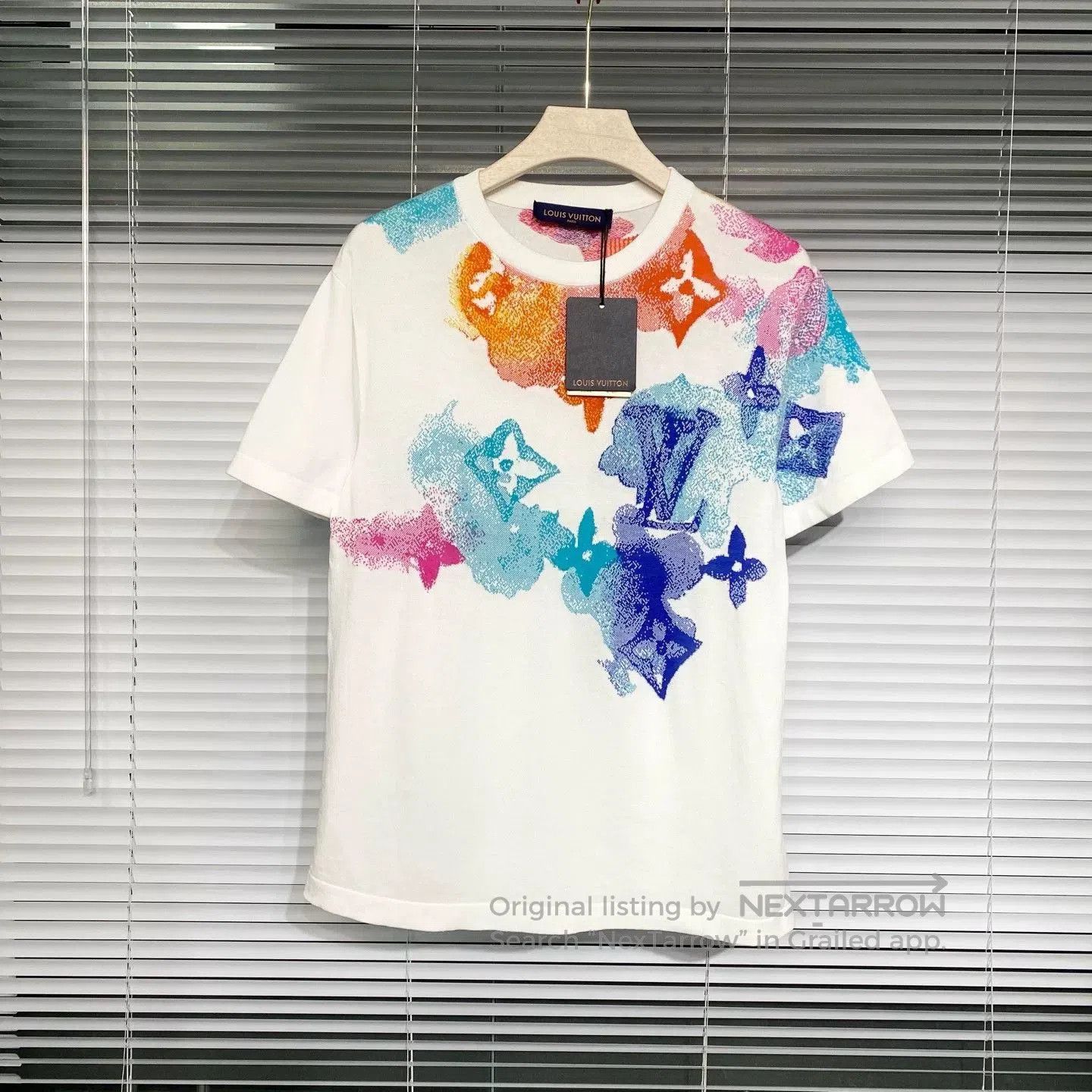 Louis Vuitton Louis Vuitton Knit Short-Sleeve Logo Tee. Size US S / EU 44-46 / 1 - 1 Thumbnail