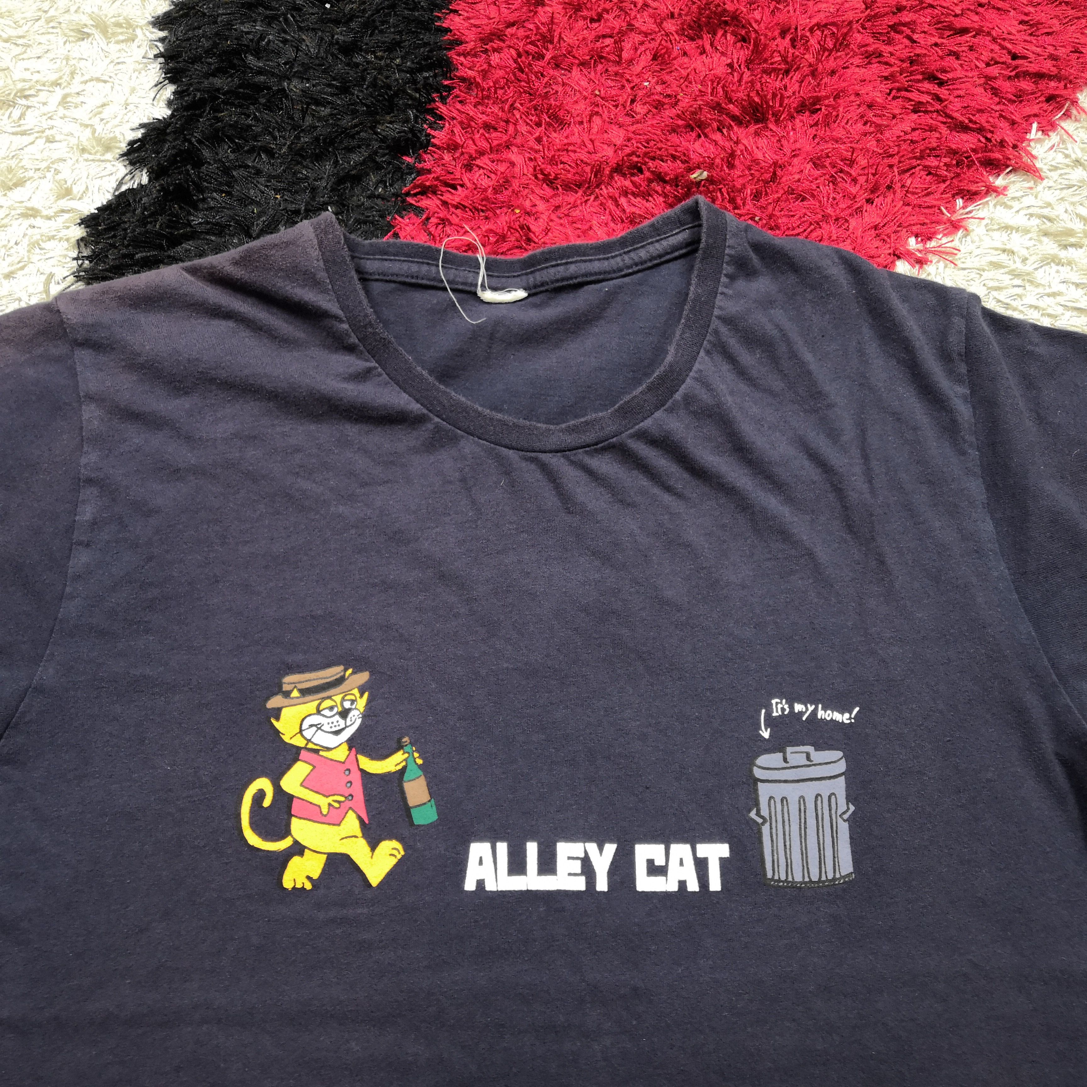 Vintage Vintage 90s Alley Cats T-shirt Throw Rubish Crewneck Tees Size US M / EU 48-50 / 2 - 3 Thumbnail