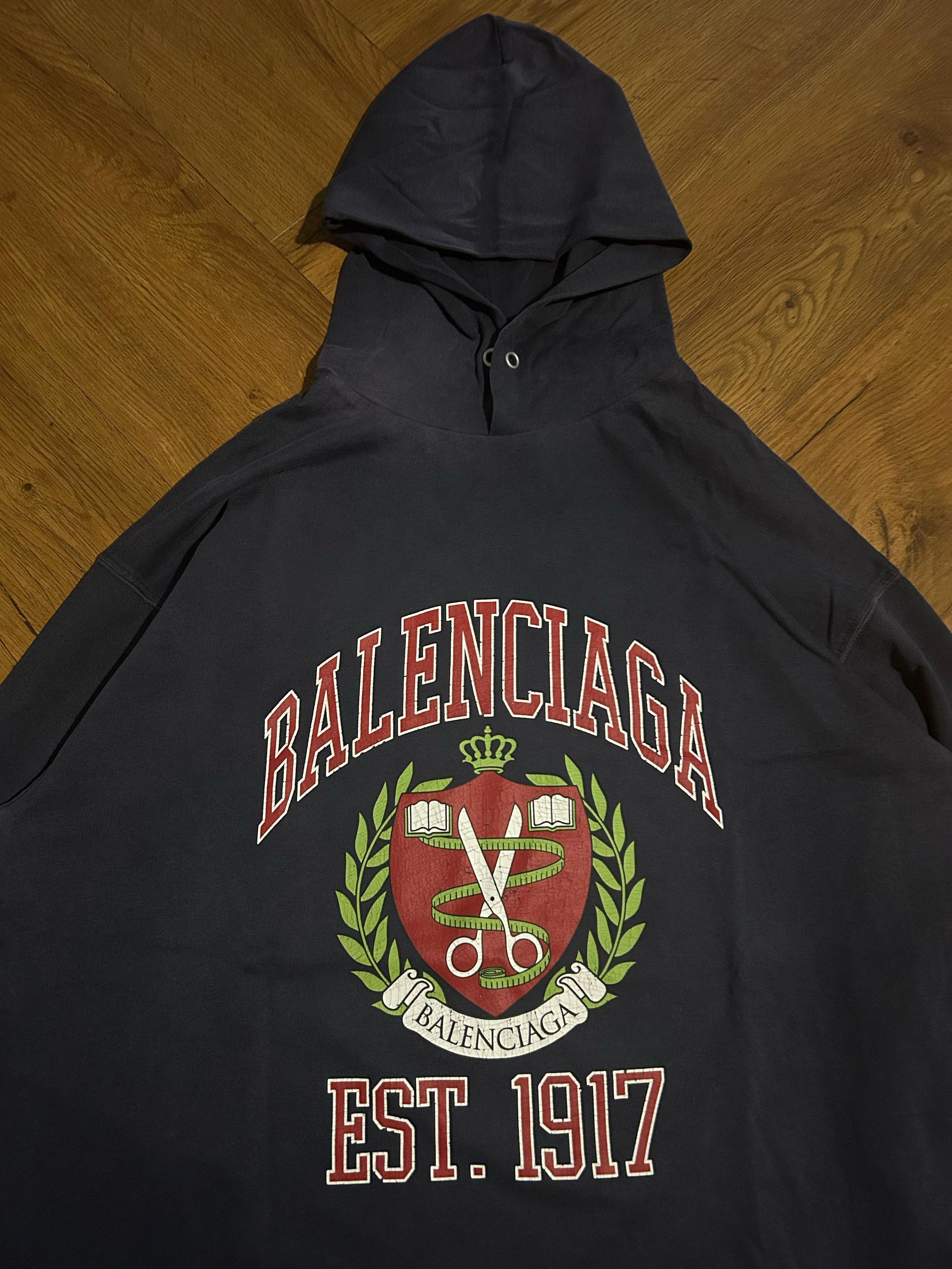 Balenciaga Sold • Balenciaga college 1917 hoodie Size US S / EU 44-46 / 1 - 3 Thumbnail