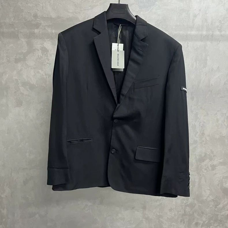 Balenciaga Balenciaga Black flowing viscose gabardine blazer 2505-Next Size XS / US 0-2 / IT 36-38 - 1 Thumbnail