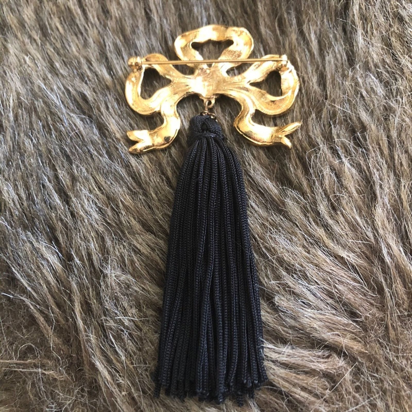 Vintage Vintage 80s gold tone bow tassel brooch pin Size ONE SIZE - 5 Thumbnail