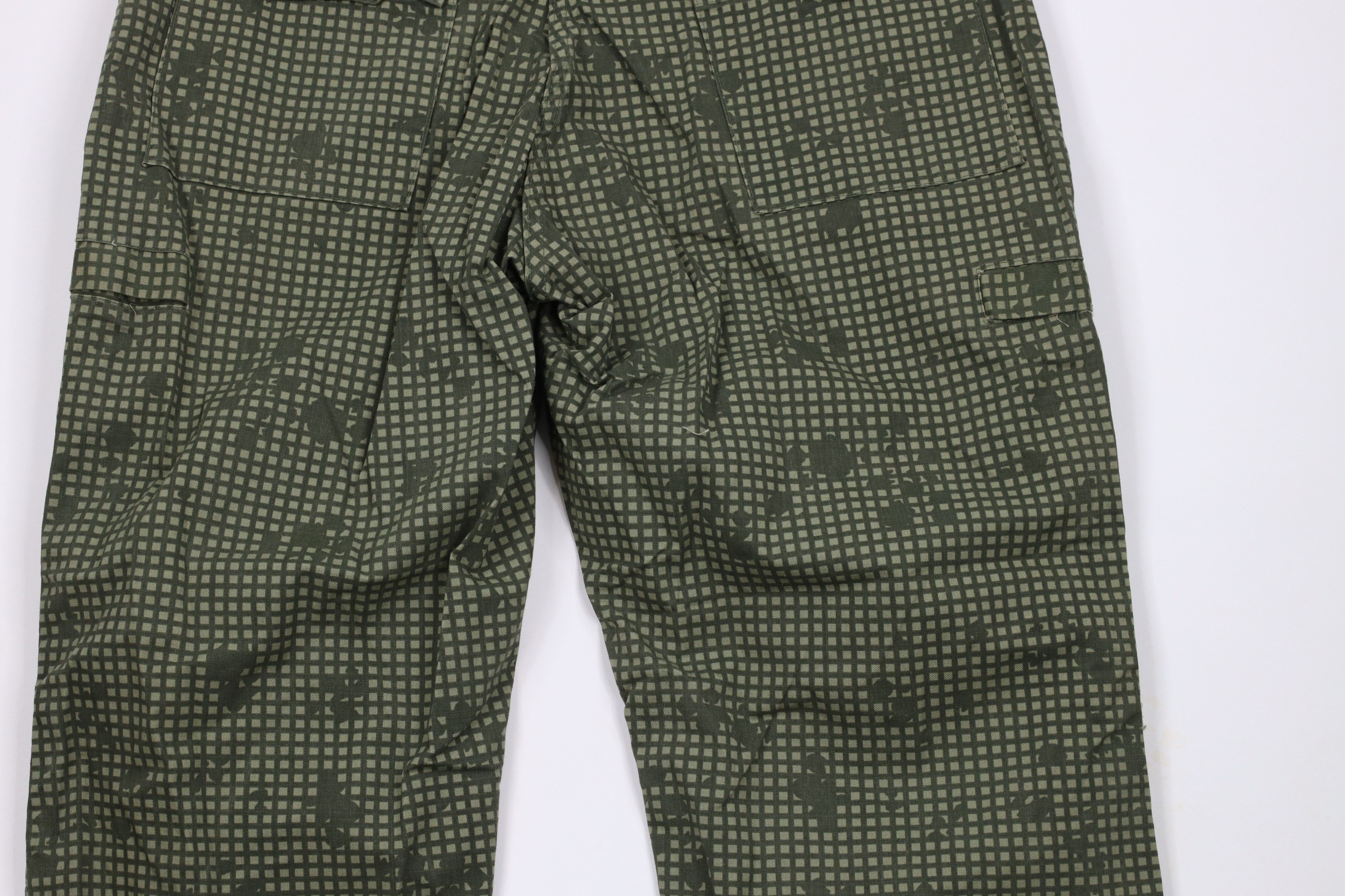 Vintage Vintage 80s Military Camouflage Desert Trousers Pants US Size US 34 / EU 50 - 9 Thumbnail