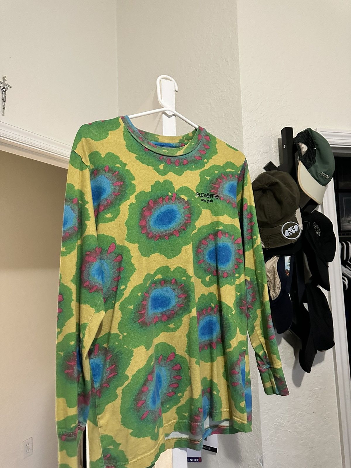 Supreme Painted Flowers LS Tee by Supreme Size US M / EU 48-50 / 2 - 1 Thumbnail