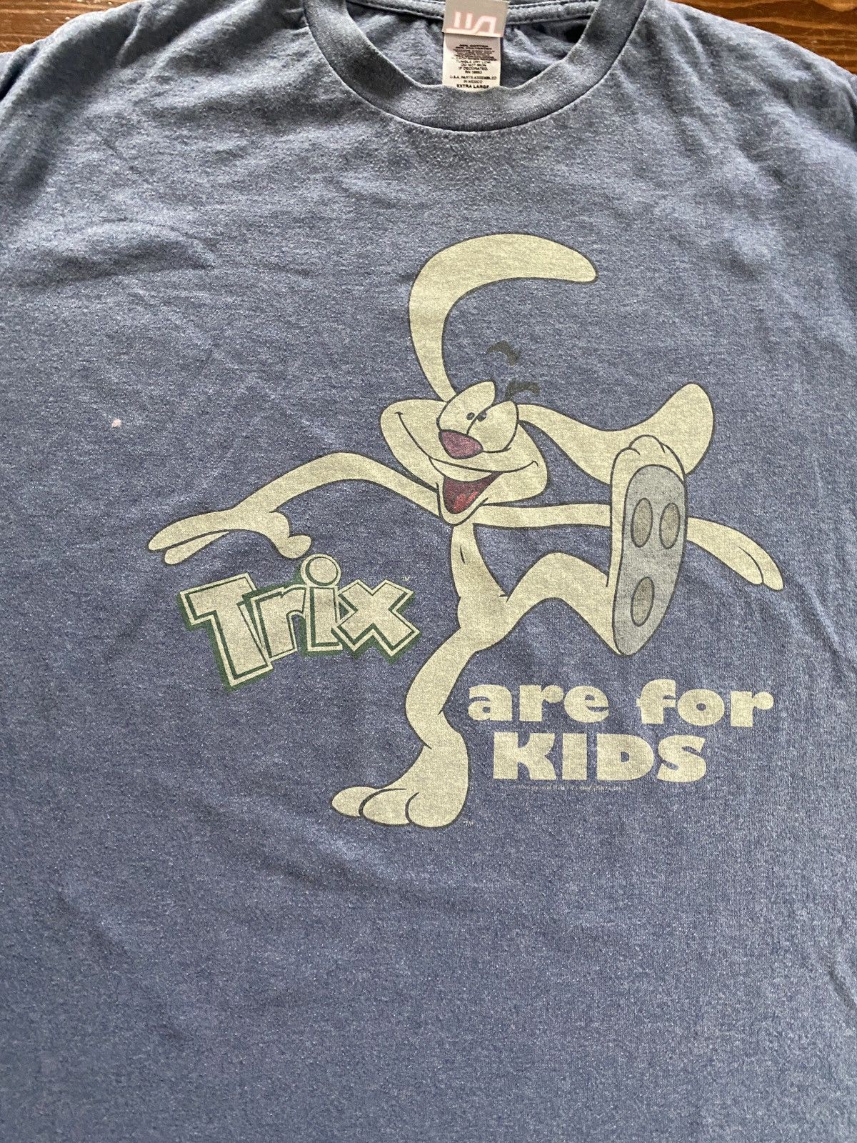 Vintage 2006 Trix Are For Kids Rabbit Blue Tee Size US XL / EU 56 / 4 - 3 Thumbnail
