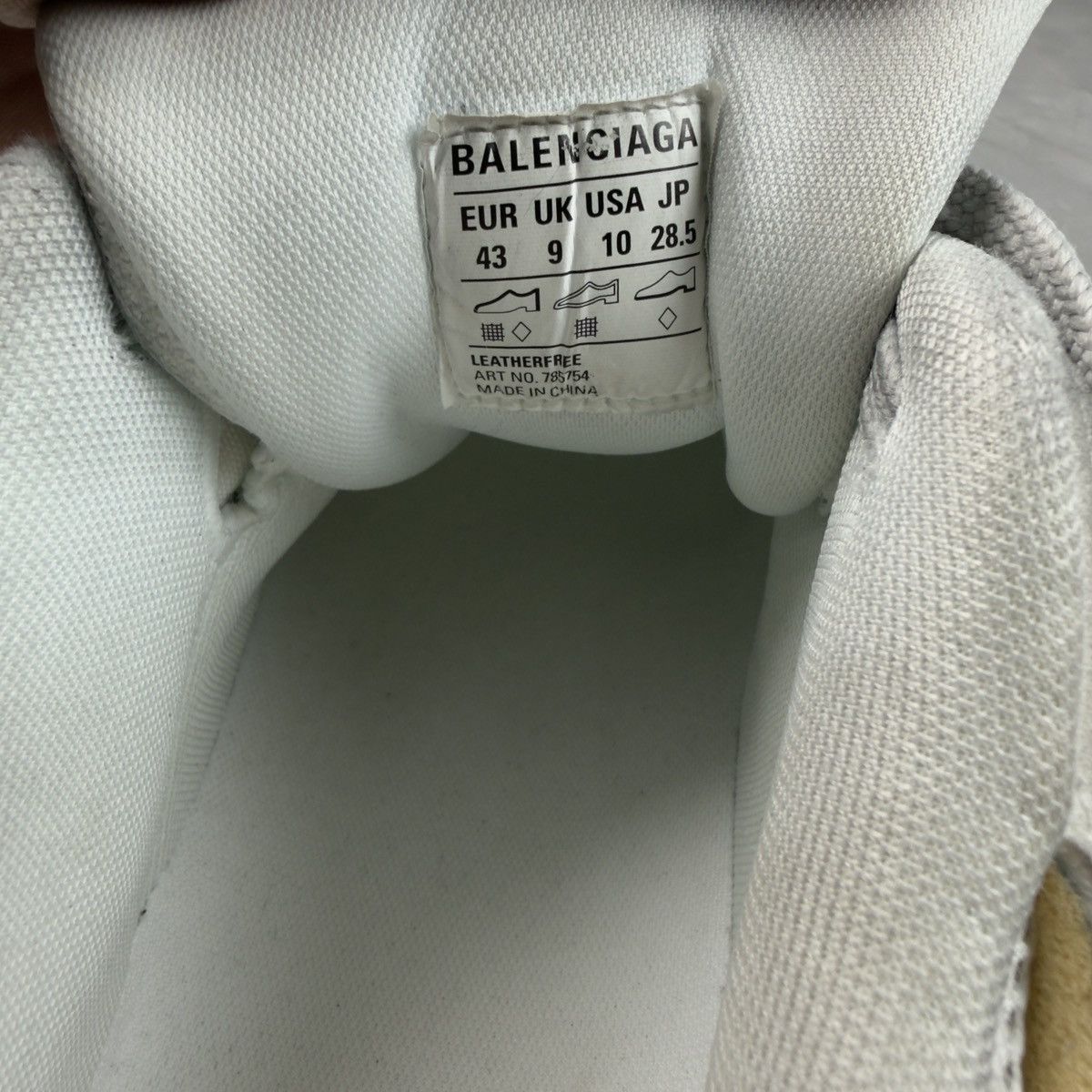 Balenciaga Balenciaga Cargo Sneaker Size US 10 / EU 43 - 10 Thumbnail