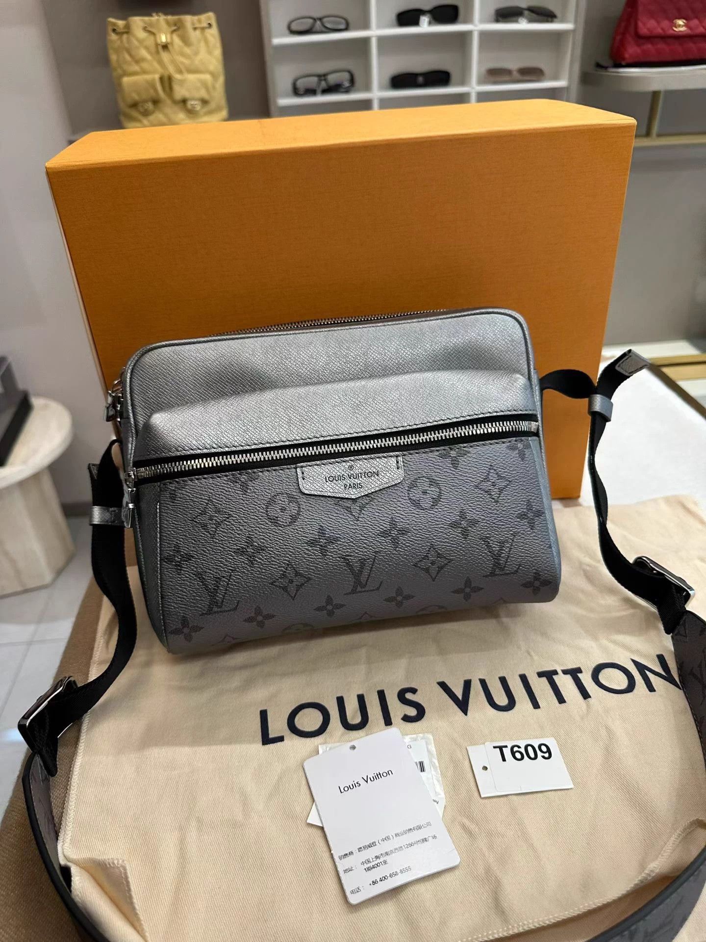 Louis Vuitton LV Silver Outdoor Messenger Bag Chip Unused Box & Dust Bag Size ONE SIZE - 4 Thumbnail