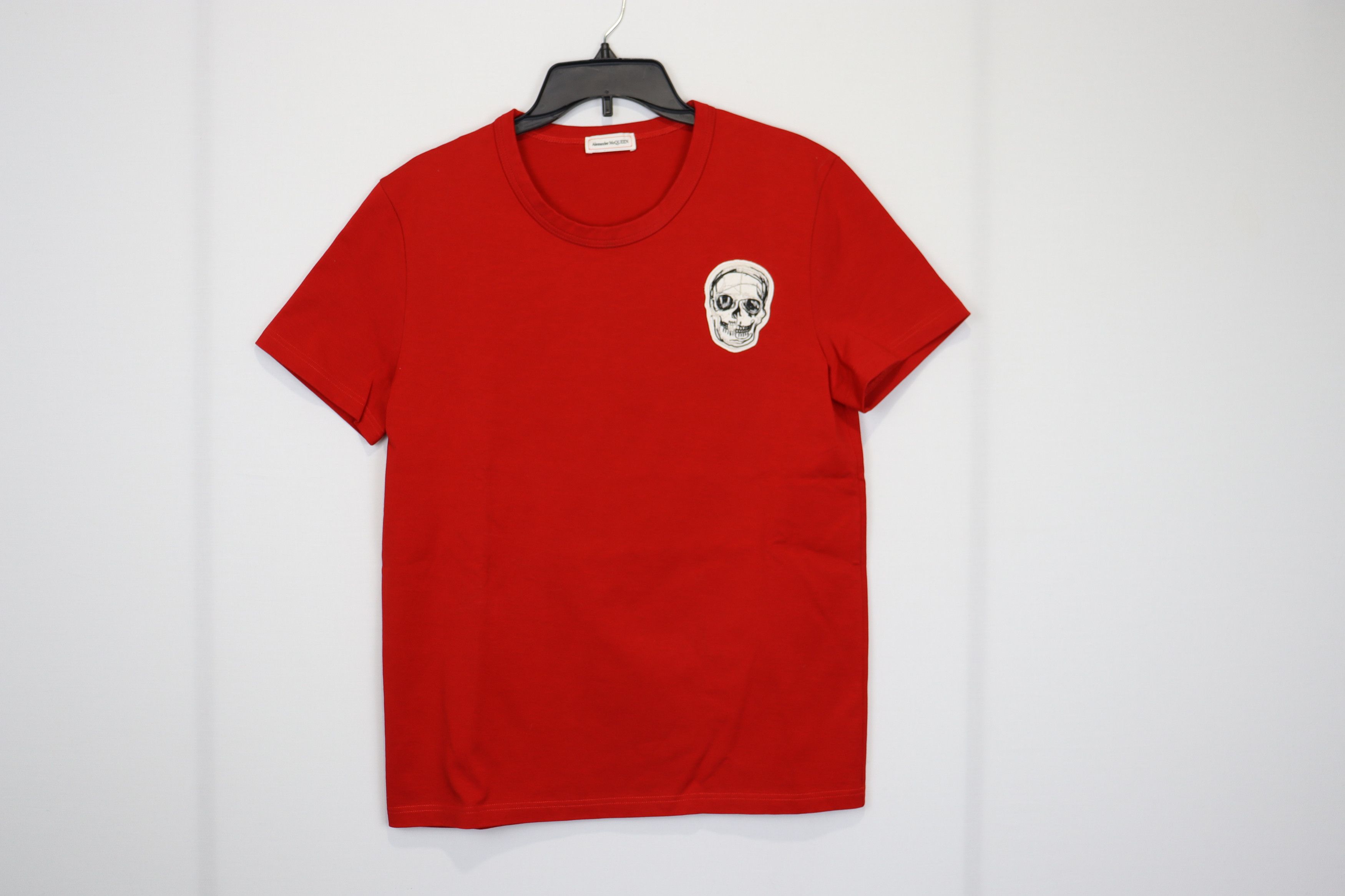 image of Alexander Mcqueen O1Rshd10124 Skull Logo T-Shirt In Red, Men's (Size Medium)