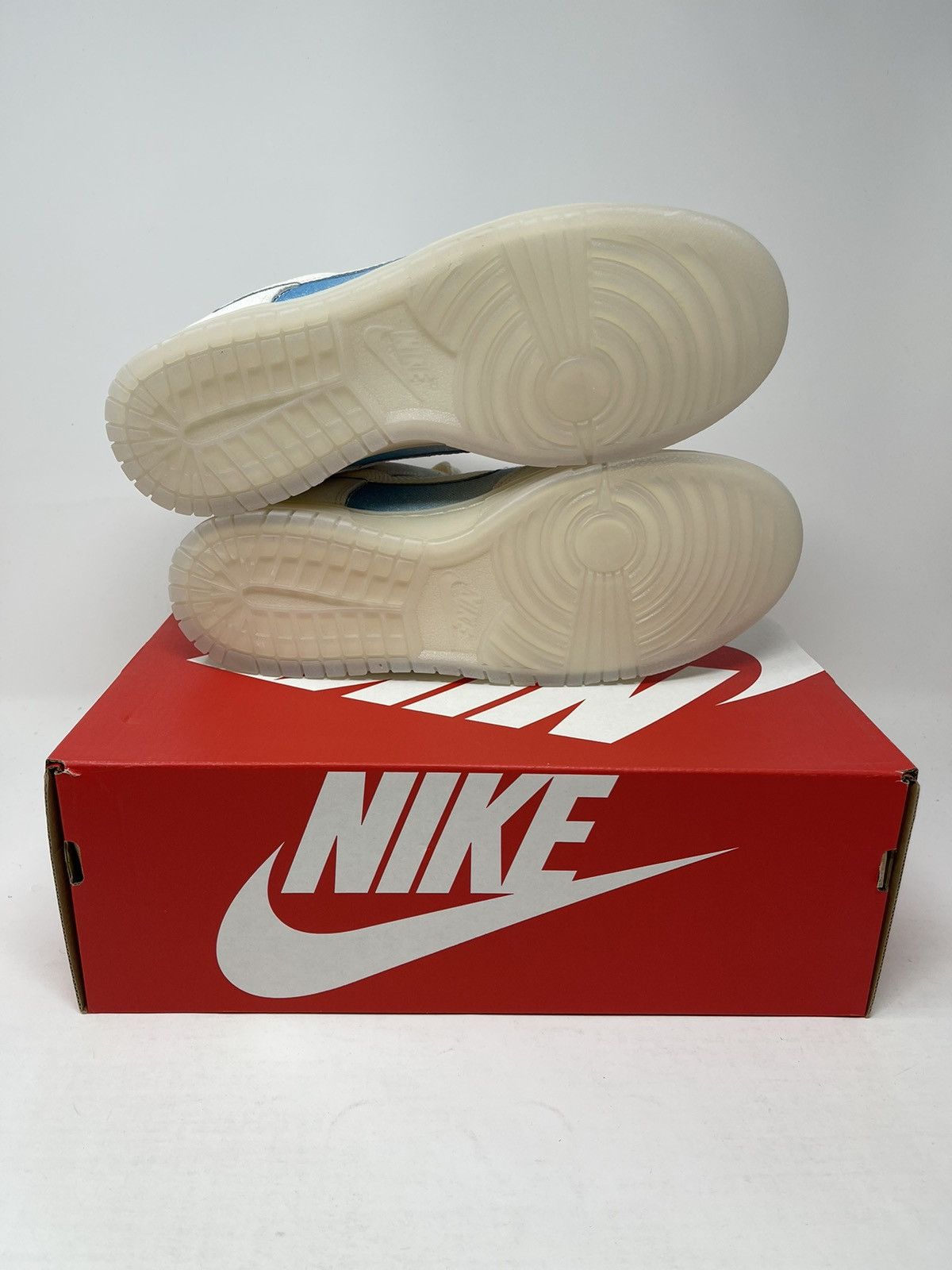 Nike Nike Dunk Low SE Los Angeles Size 10.5 Men’s HQ3621-133 LA Size US 10.5 / EU 43-44 - 6 Thumbnail