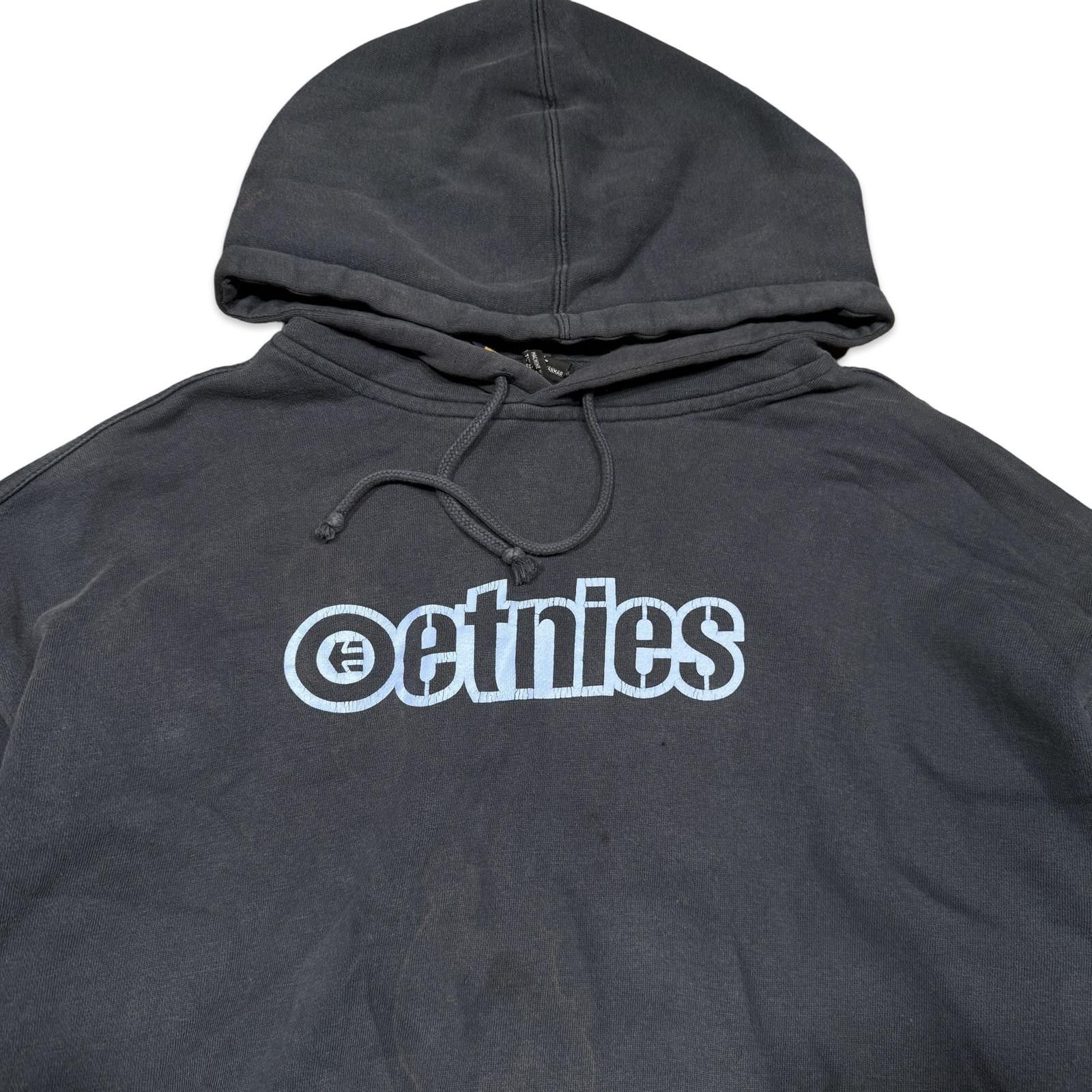Etnies Vintage Etnies Skateboarding Y2K Pullover Logo Hoodie Size US L / EU 52-54 / 3 - 2 Thumbnail