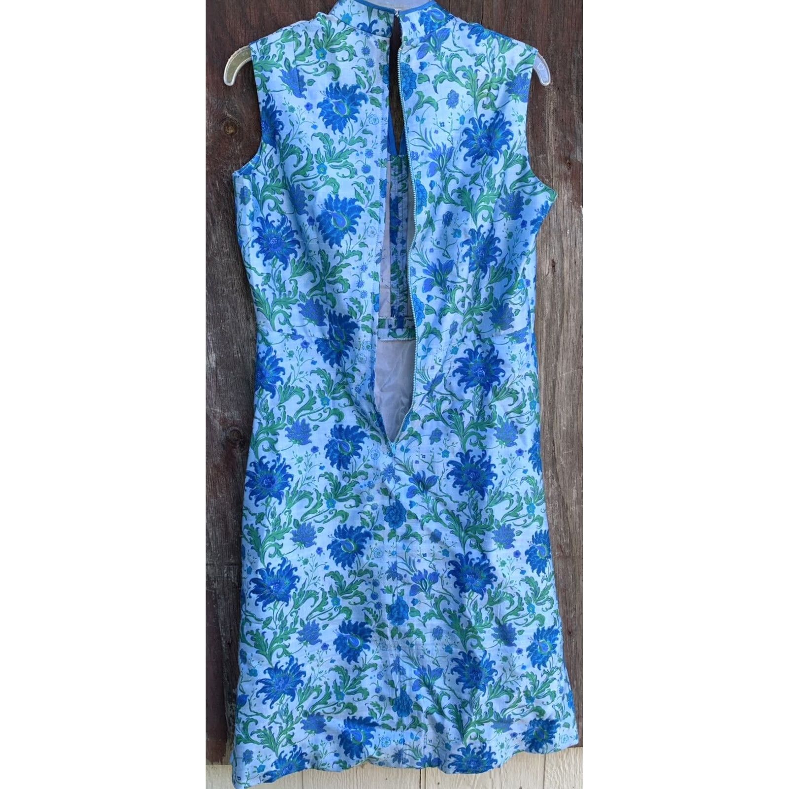 Vintage VINTAGE Thai Silk Dress Floral Metal Zipper cheongsam tiki mod Dress 100% Silk Blue 1960s Womens Size 4XL / US 24-26 - 5 Thumbnail