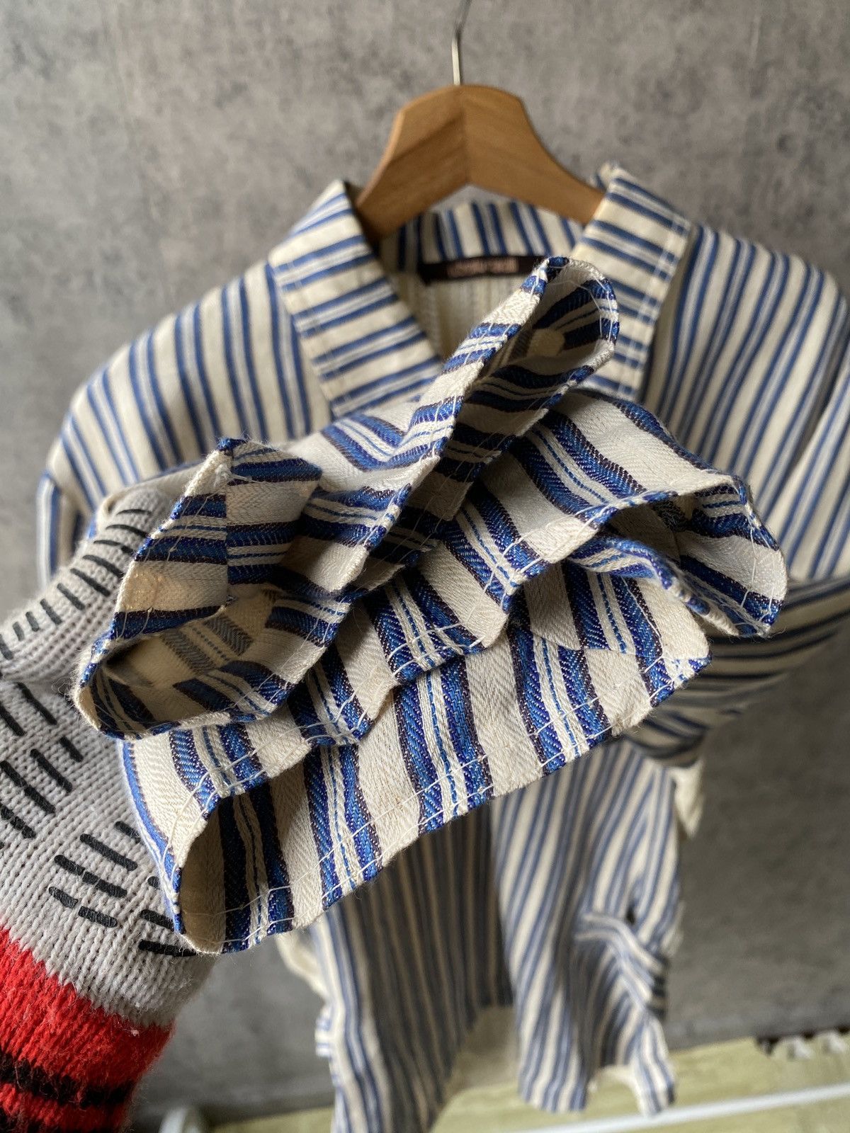 Just Cavalli Roberto Cavalli Hybrid Design Pinstriped Shirt Size US L / EU 52-54 / 3 - 11 Thumbnail