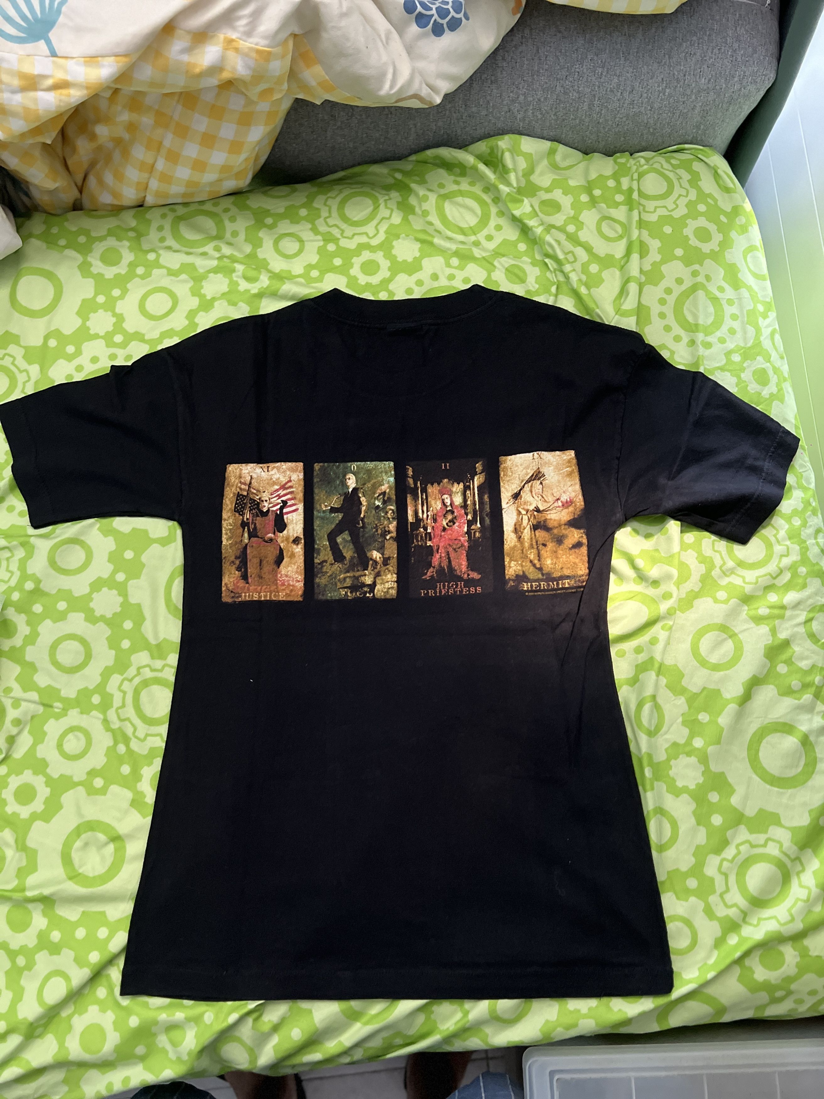 Band Tees × Marilyn Manson Vintage Marilyn Manson tee Size US S / EU 44-46 / 1 - 2 Thumbnail