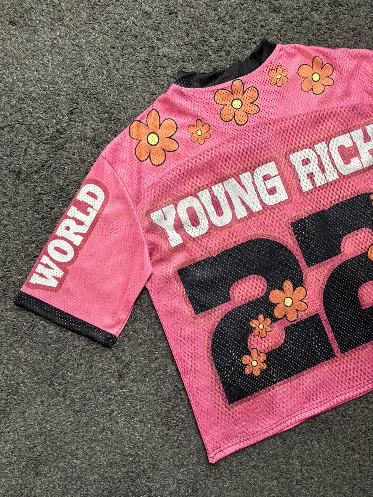 Japanese Brand Vintage Young Rich 22 flowers pink black football jersey Size US L / EU 52-54 / 3 - 15 Thumbnail