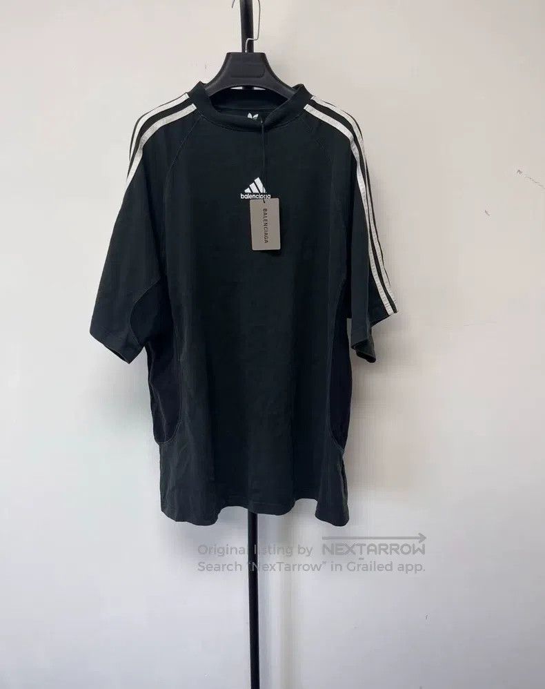 Balenciaga Balenciaga Logo Printed Striped Edge Round Neck Short Slee Size US S / EU 44-46 / 1 - 1 Thumbnail