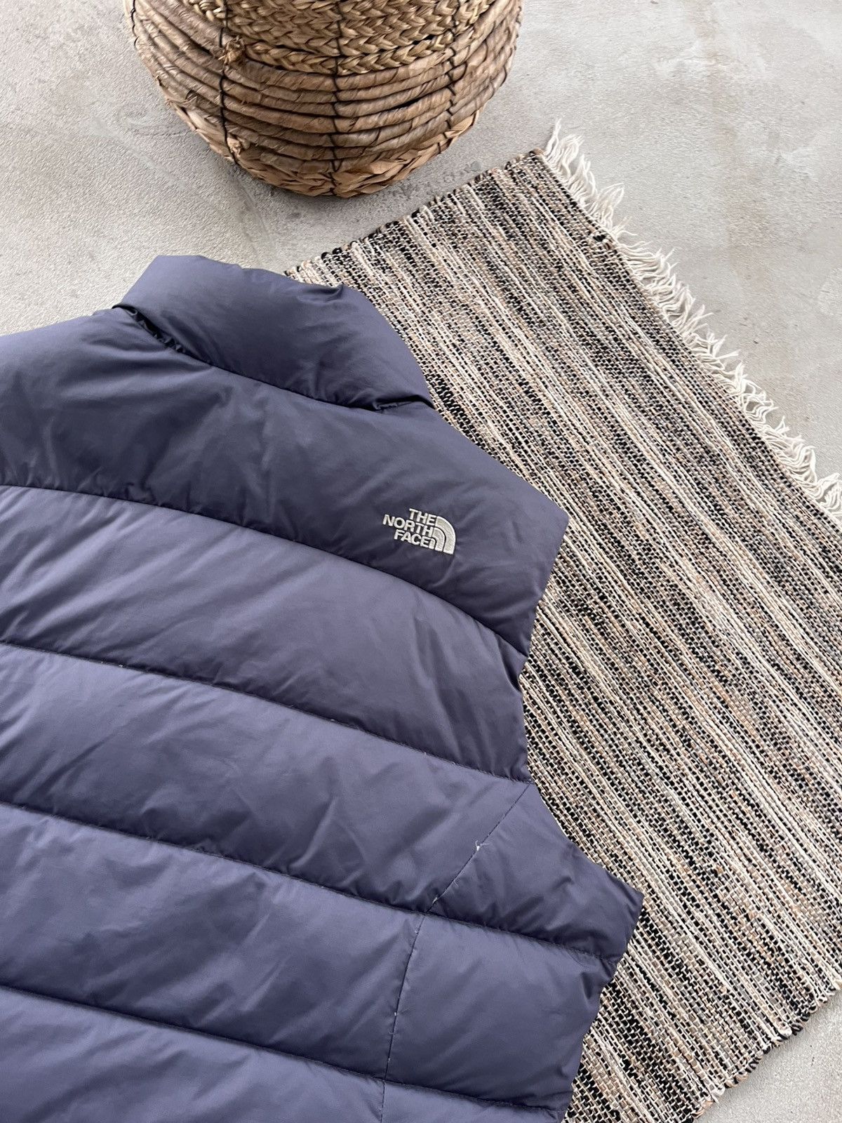 The North Face Vintage The North Face 700 Blue Pink Outdoor Puffer Vest Size XL / US 12-14 / IT 48-50 - 9 Thumbnail