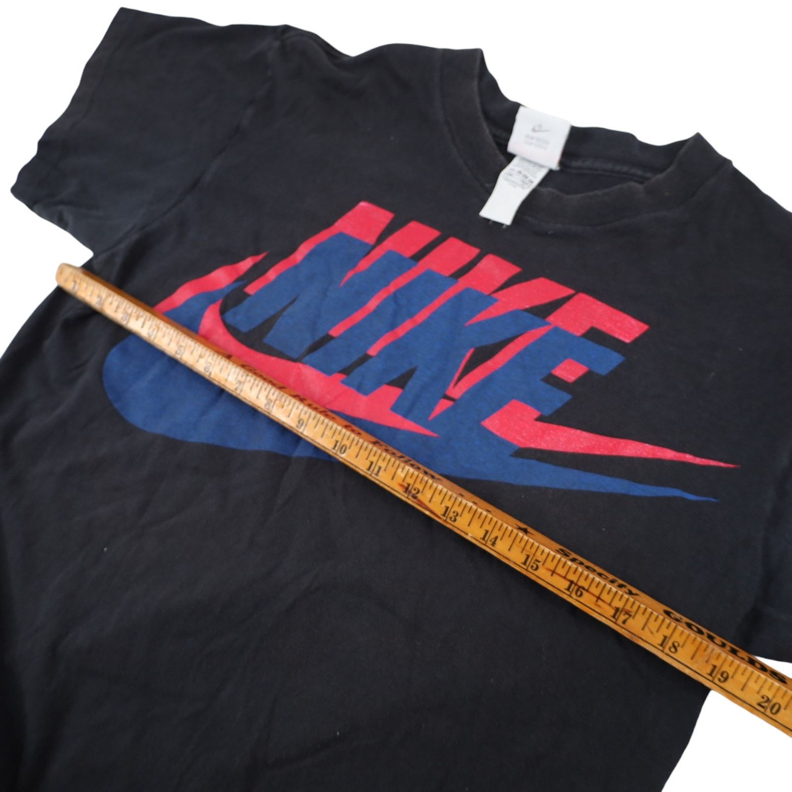 Nike × Vintage Vintage 90s Nike Graphic Spellout T Shirt Size US L / EU 52-54 / 3 - 8 Thumbnail