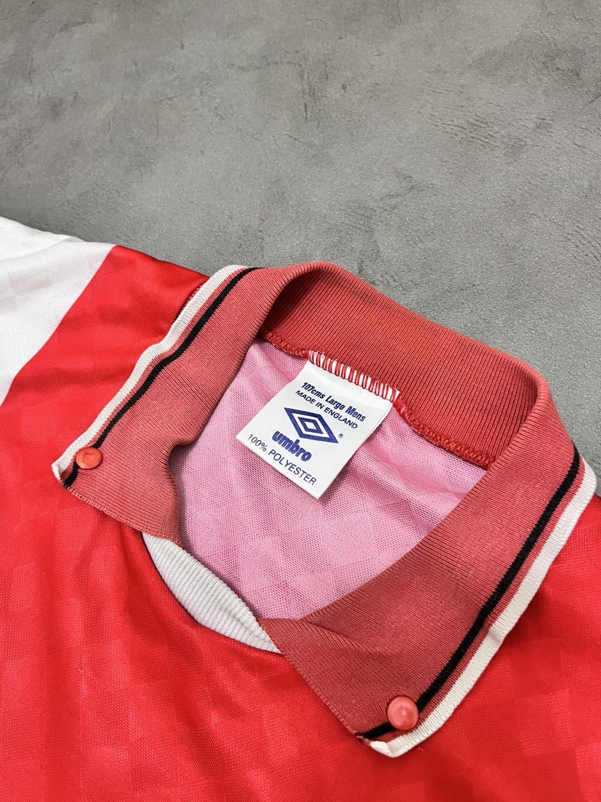 Umbro Rare vintage AJAX 1989/91 home football jersey Size US L / EU 52-54 / 3 - 5 Thumbnail