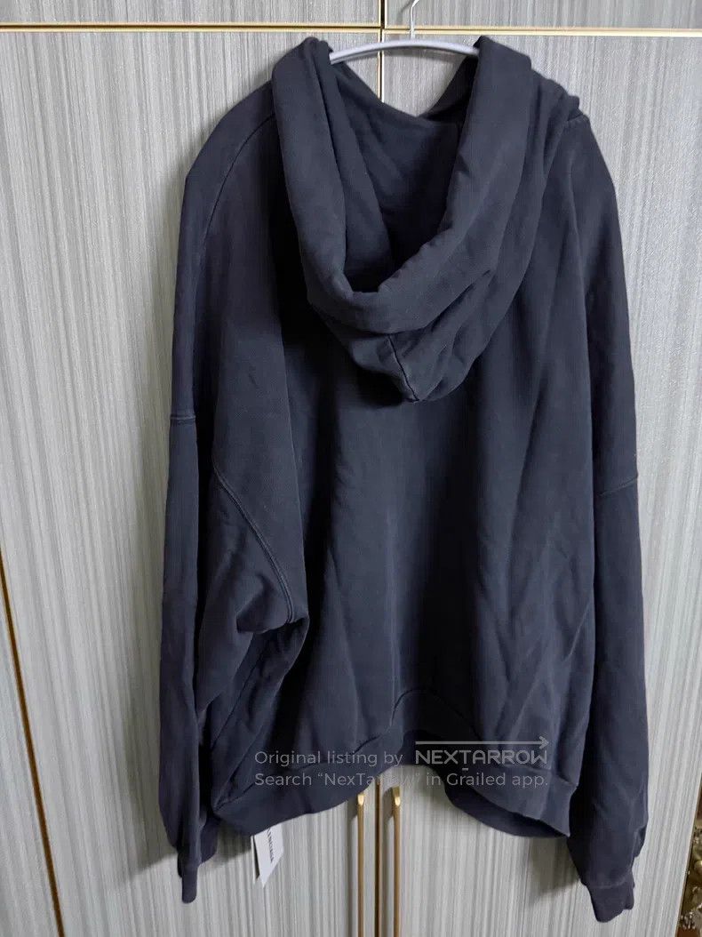 Balenciaga Balenciaga Sweatshirt Size US S / EU 44-46 / 1 - 2 Thumbnail