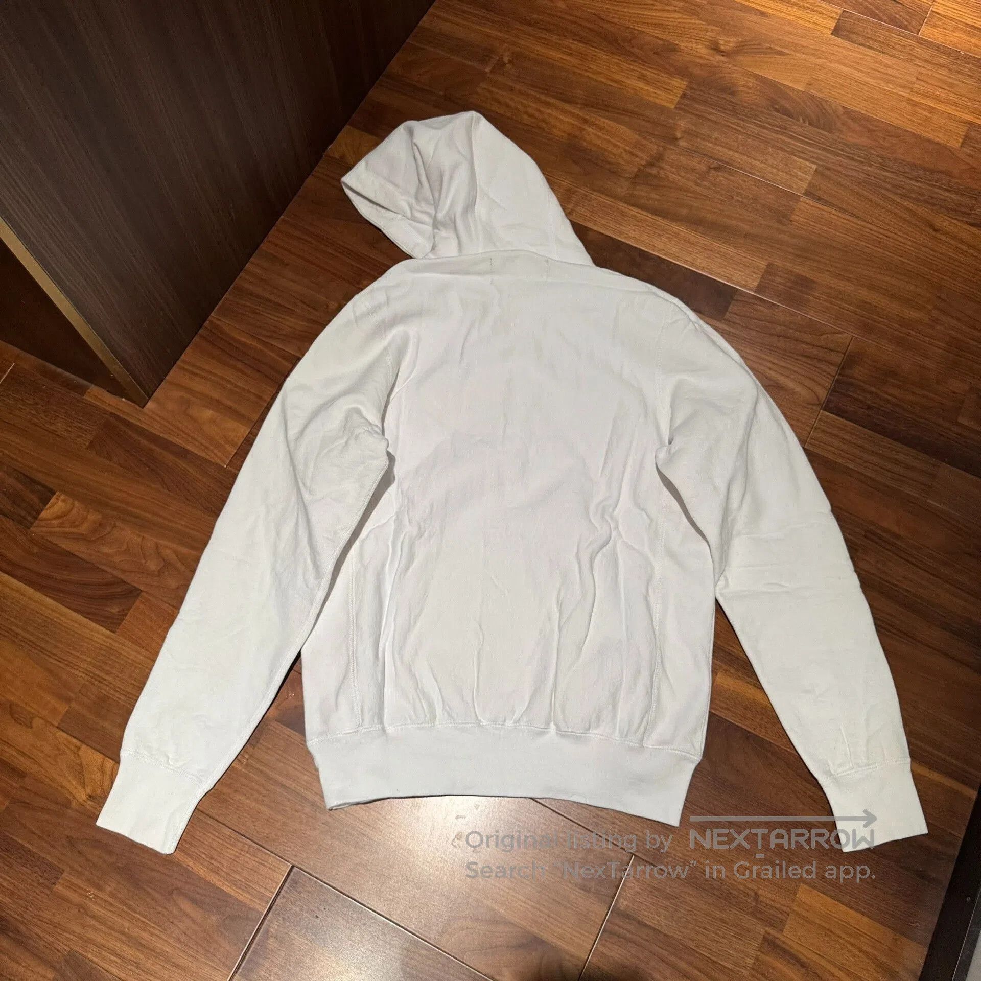 BIANCA CHANDON Bianca Chandon Sequin Hoodie in White. Size S / US 4 / IT 40 - 6 Thumbnail