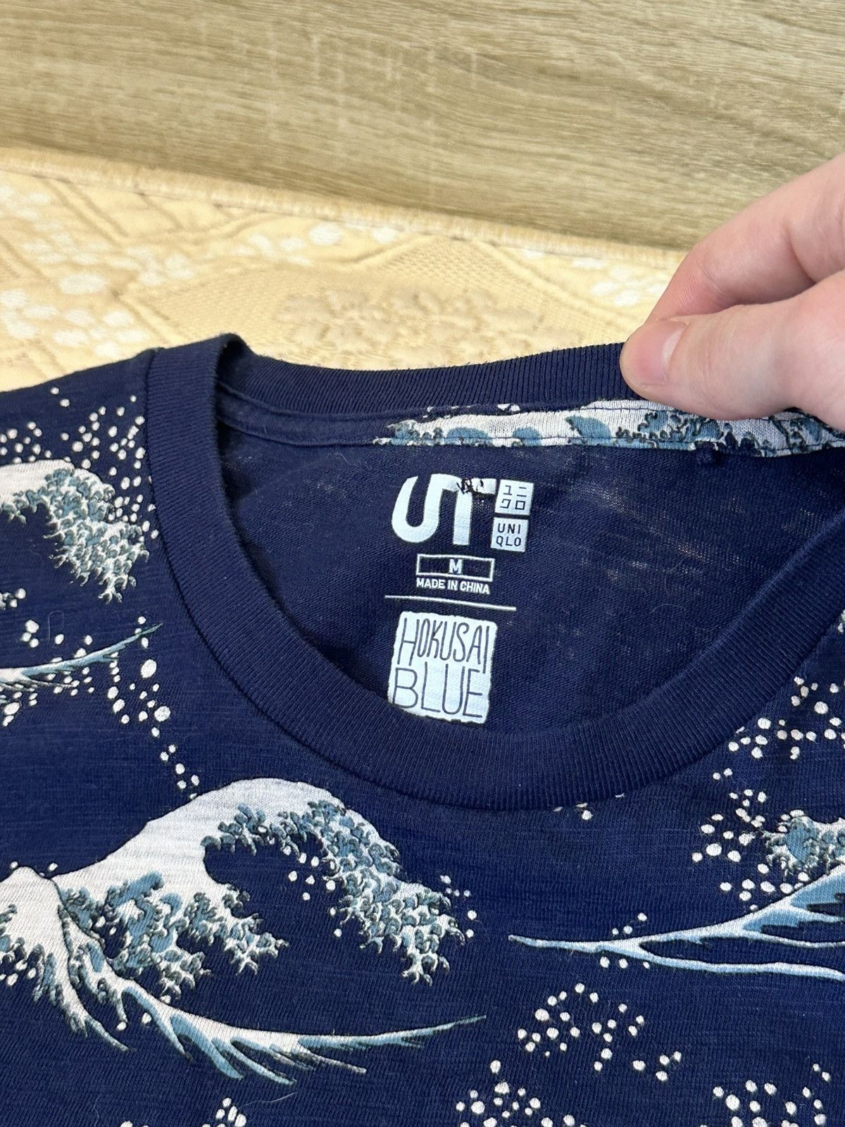 Uniqlo 🔥 Uniqlo Hokusai Blue Kanagawa Waves All Over Print T-Shirt Size US M / EU 48-50 / 2 - 4 Thumbnail