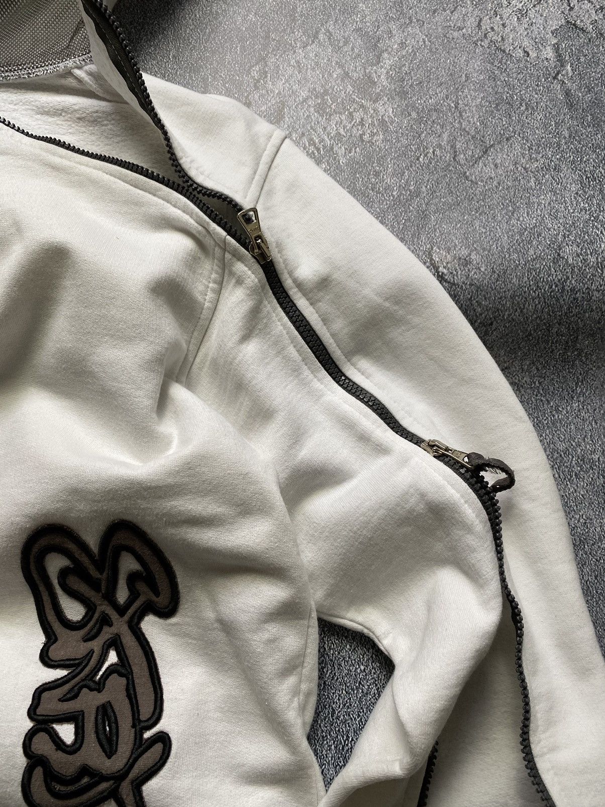 20471120 × Japanese Brand Strito Distorded Logo Diagonal Full Zip Hoodie Jnco Vibe Size US M / EU 48-50 / 2 - 4 Thumbnail