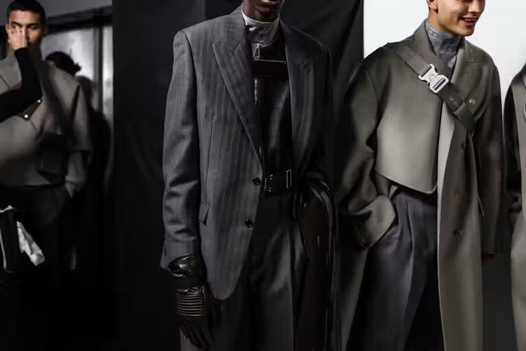 RUNWAY FW19 Cashmere Double Breasted Asymmetrical Flap Coat