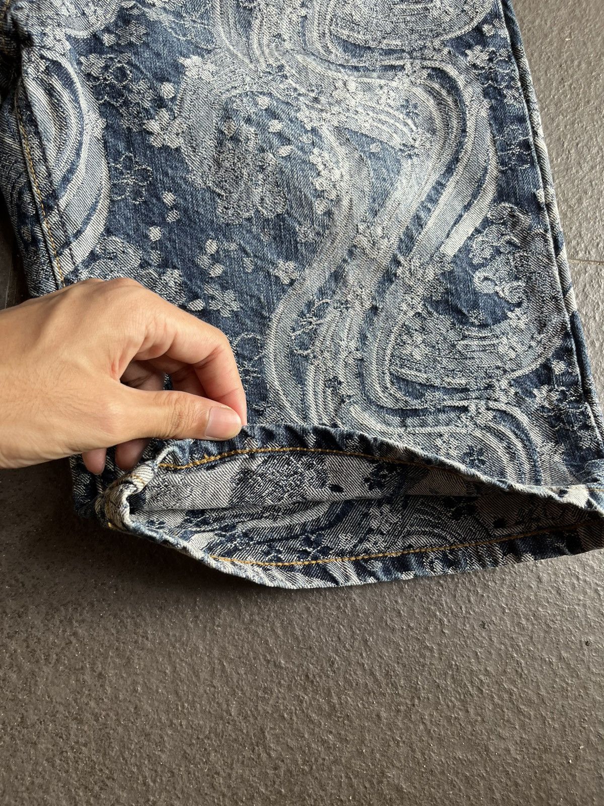 Karakuri Tamashii Japanese Great Wave and Sakura embroidery Jorts Y2K Size US 32 / EU 48 - 15 Thumbnail