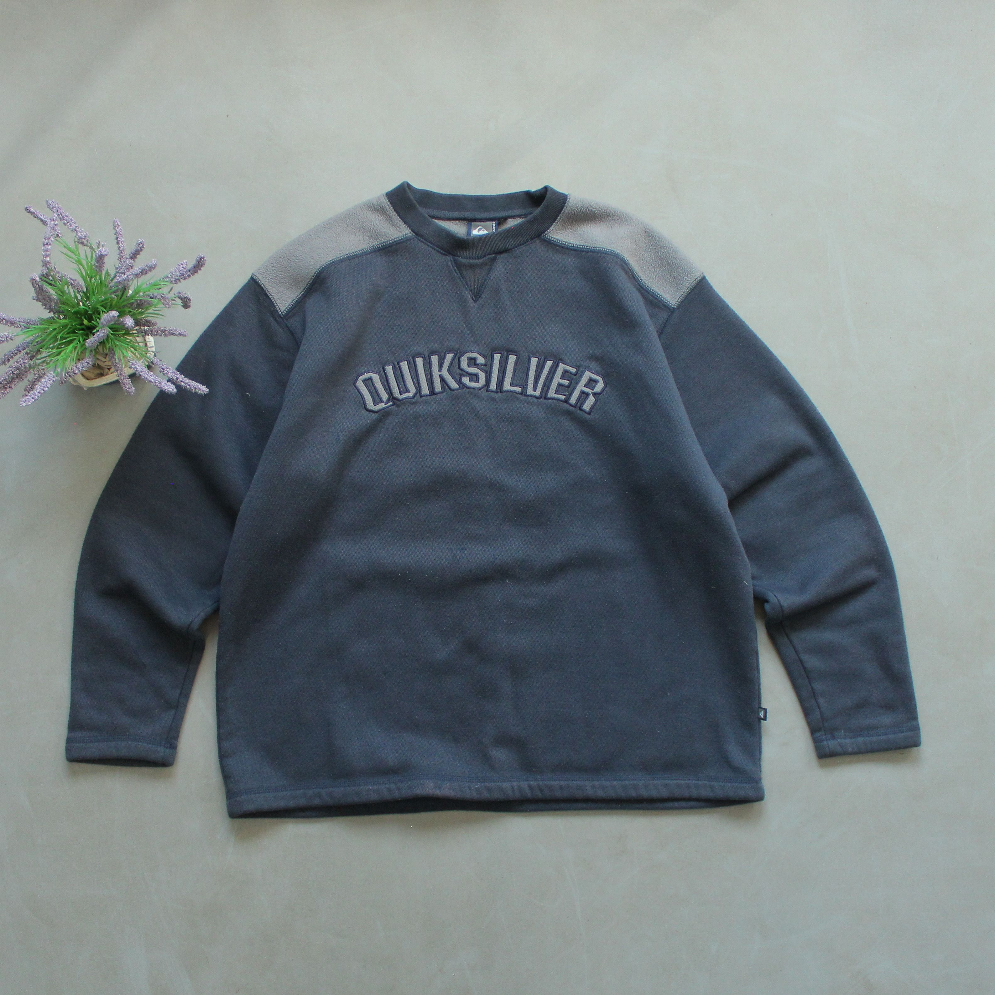 Quicksilver Quiksilver Navy Fly Away Sweatshirt big logo embroidery mens Size US XL / EU 56 / 4 - 1 Thumbnail
