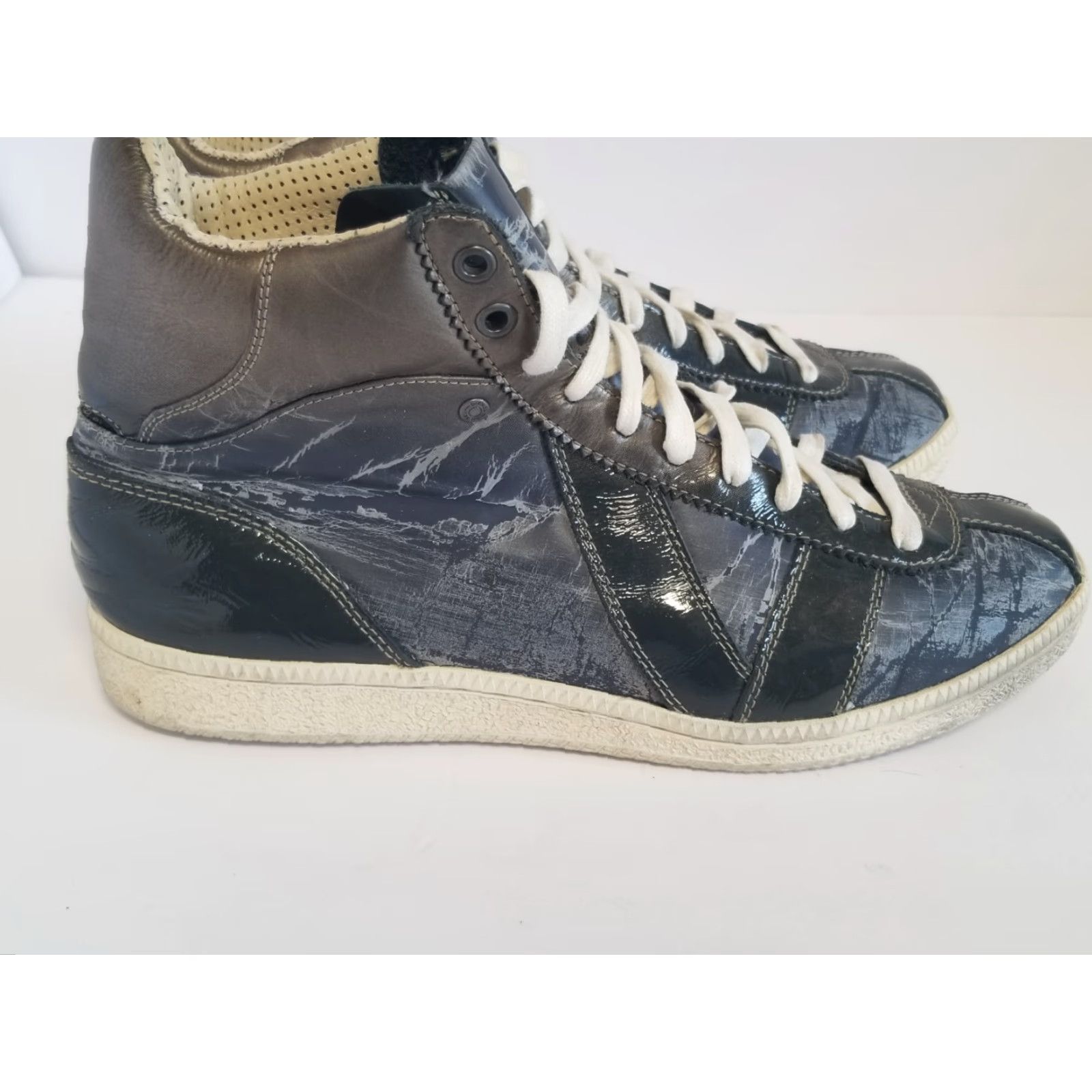 Diesel Diesel Black Gold Sneakers Hi Tops Gray Lace Up Leather Men Size 10 See All Pics Size US 10 / EU 43 - 2 Thumbnail