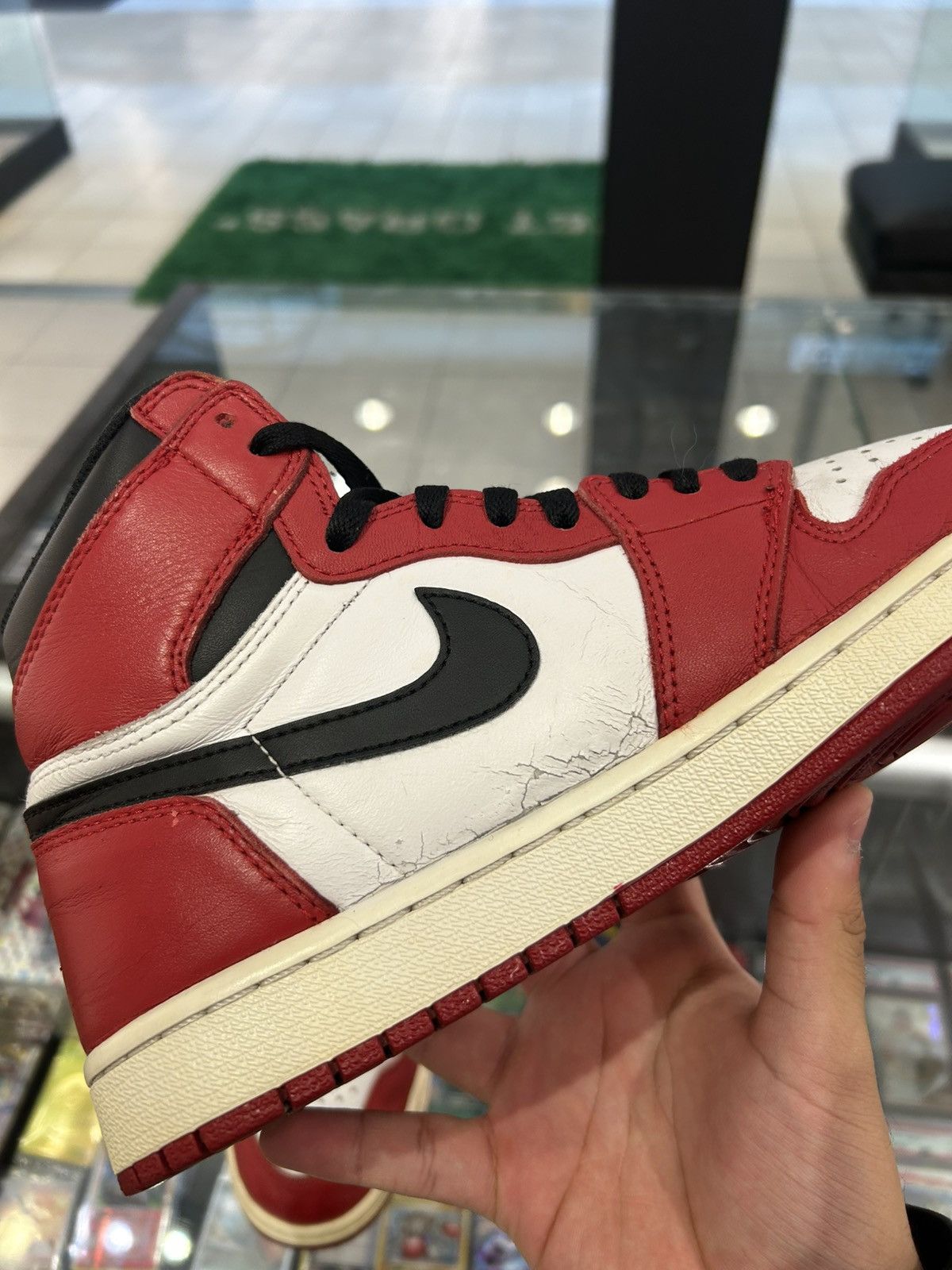 Jordan Brand Jordan 1 chicago 2015 Size US 8 / EU 41 - 6 Thumbnail