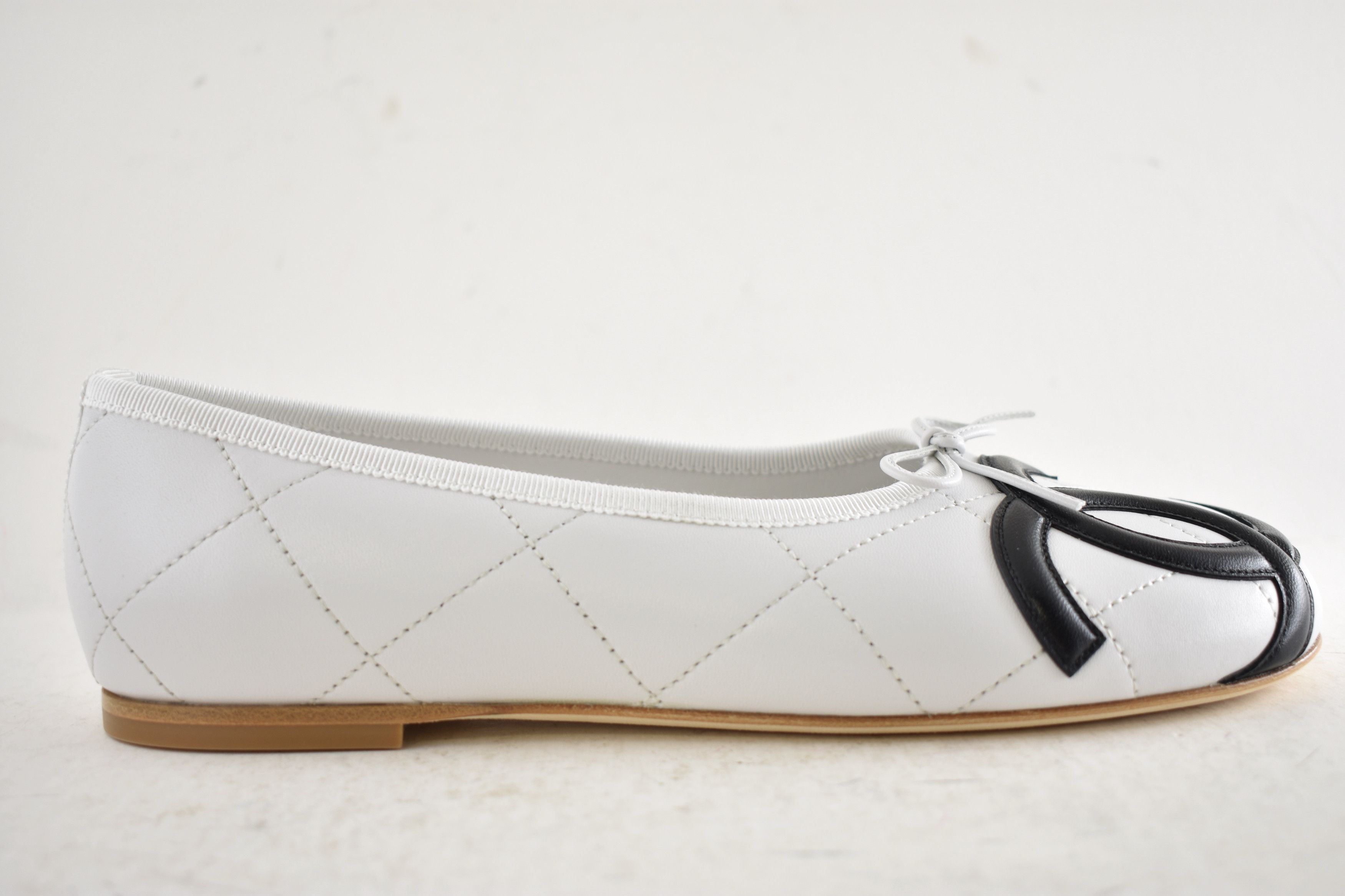 Chanel 26M Coco Beach Cambon Black Logo Ballet Ballerina Flat 39 Size US 9 / IT 39 - 2 Thumbnail