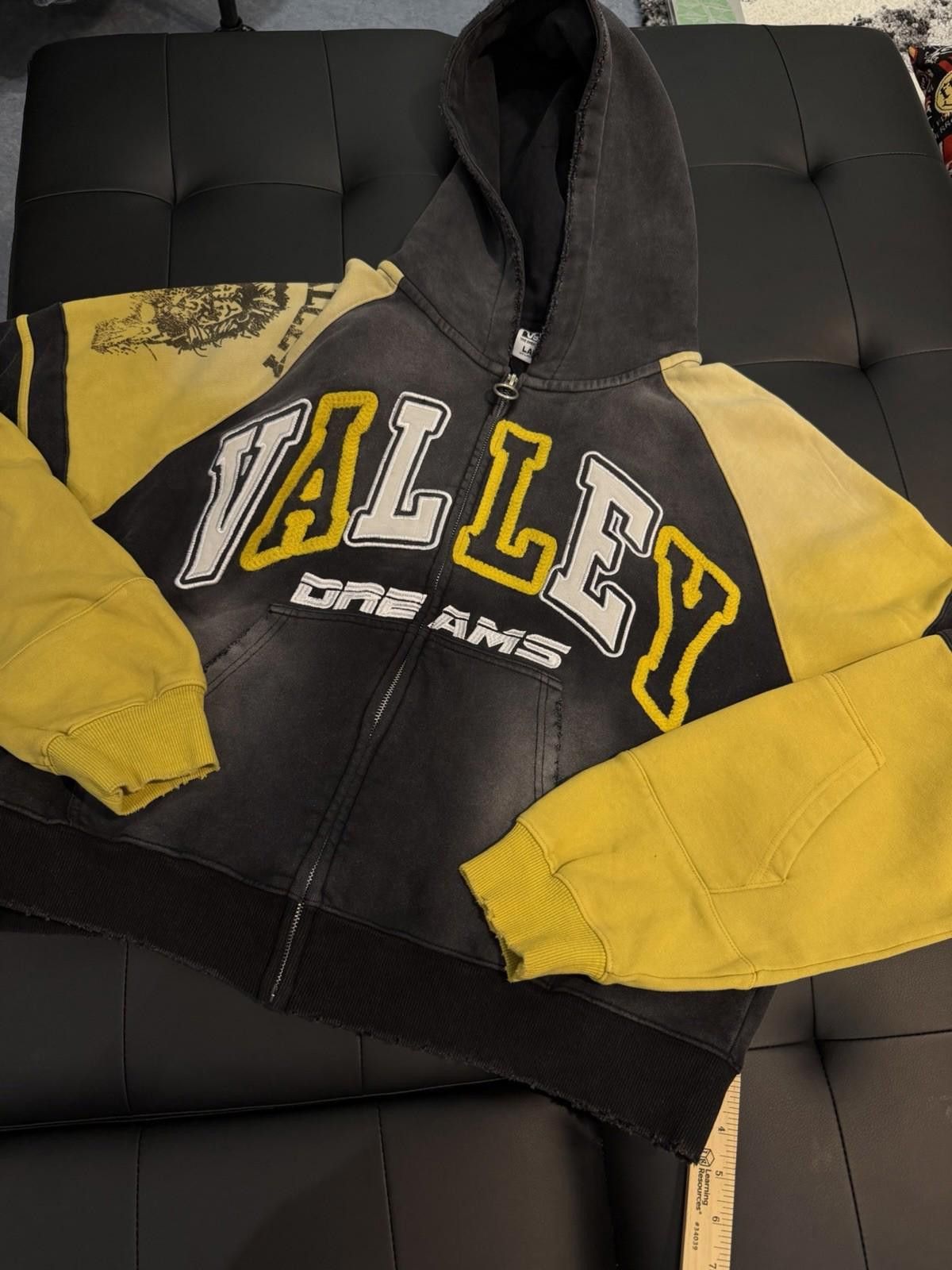 Vale L Vale Black Zip Up Hoodie Authentic Valley Black Yellow Size US L / EU 52-54 / 3 - 4 Thumbnail